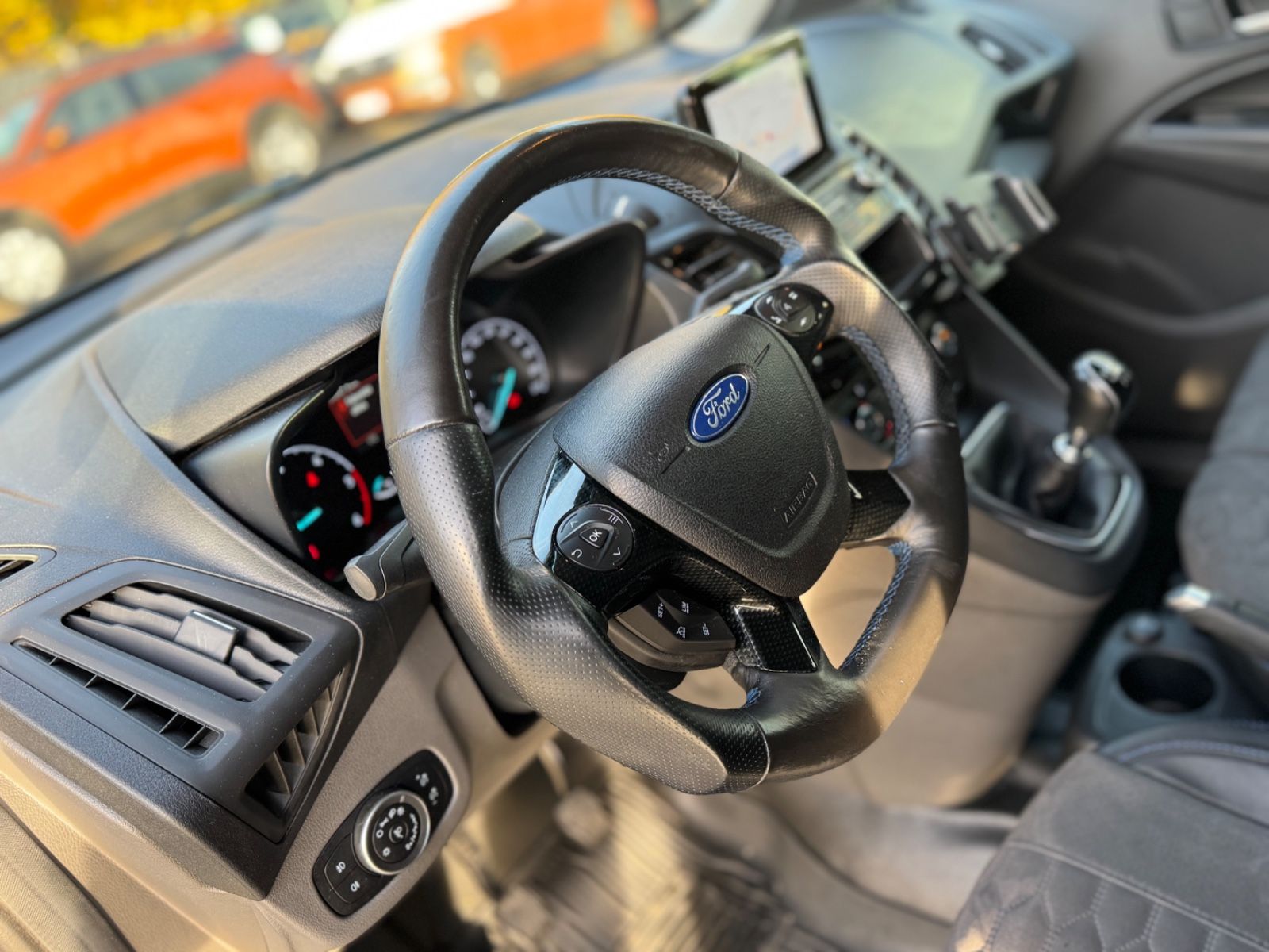 Fahrzeugabbildung Ford TRANSIT CONNECT LIMITED MS RT-SPORT*R-KAMERA*