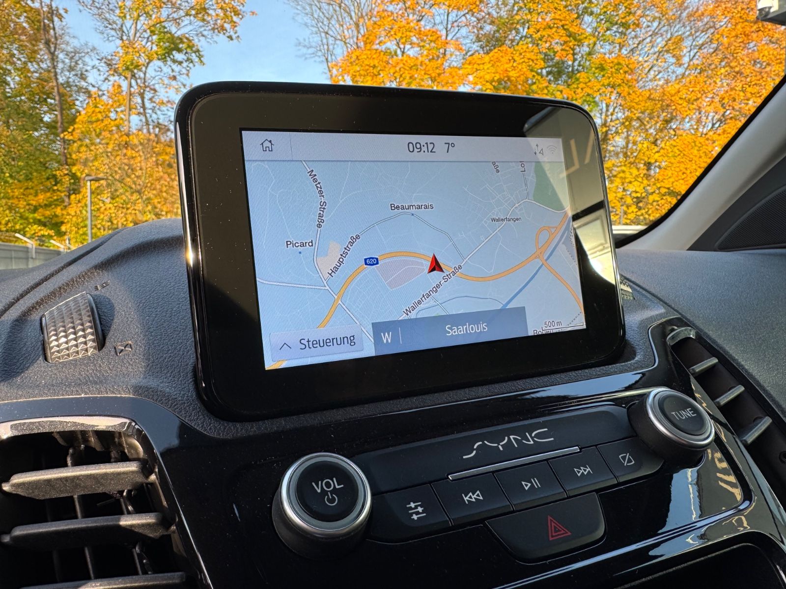 Fahrzeugabbildung Ford TRANSIT CONNECT LIMITED MS RT-SPORT*R-KAMERA*