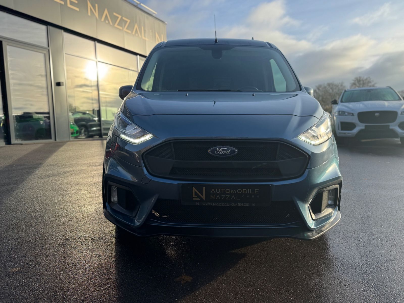 Fahrzeugabbildung Ford TRANSIT CONNECT LIMITED MS RT-SPORT*R-KAMERA*