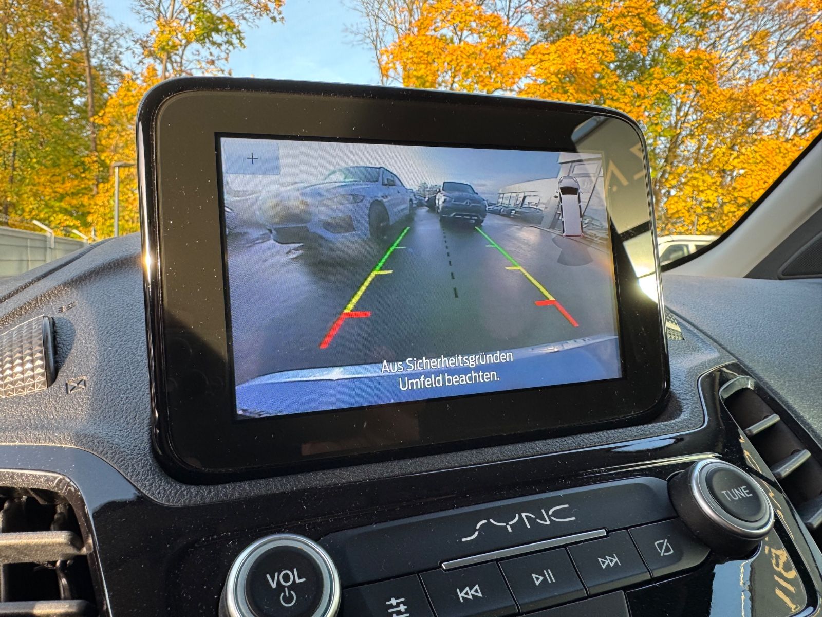 Fahrzeugabbildung Ford TRANSIT CONNECT LIMITED MS RT-SPORT*R-KAMERA*