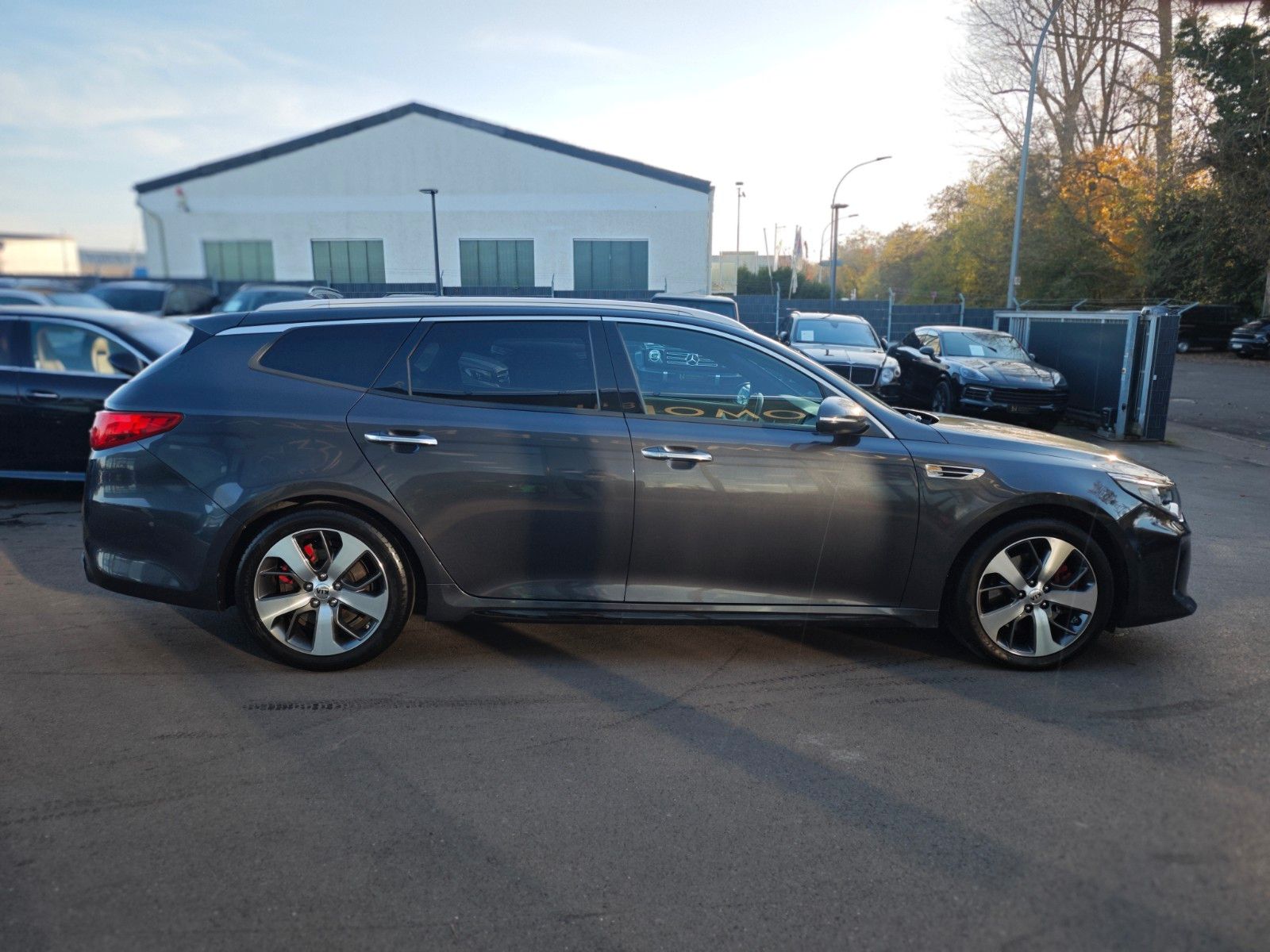 Fahrzeugabbildung Kia OPTIMA GT*HARMAN KARDON*PANORAMA*LED*360°KAMERA*