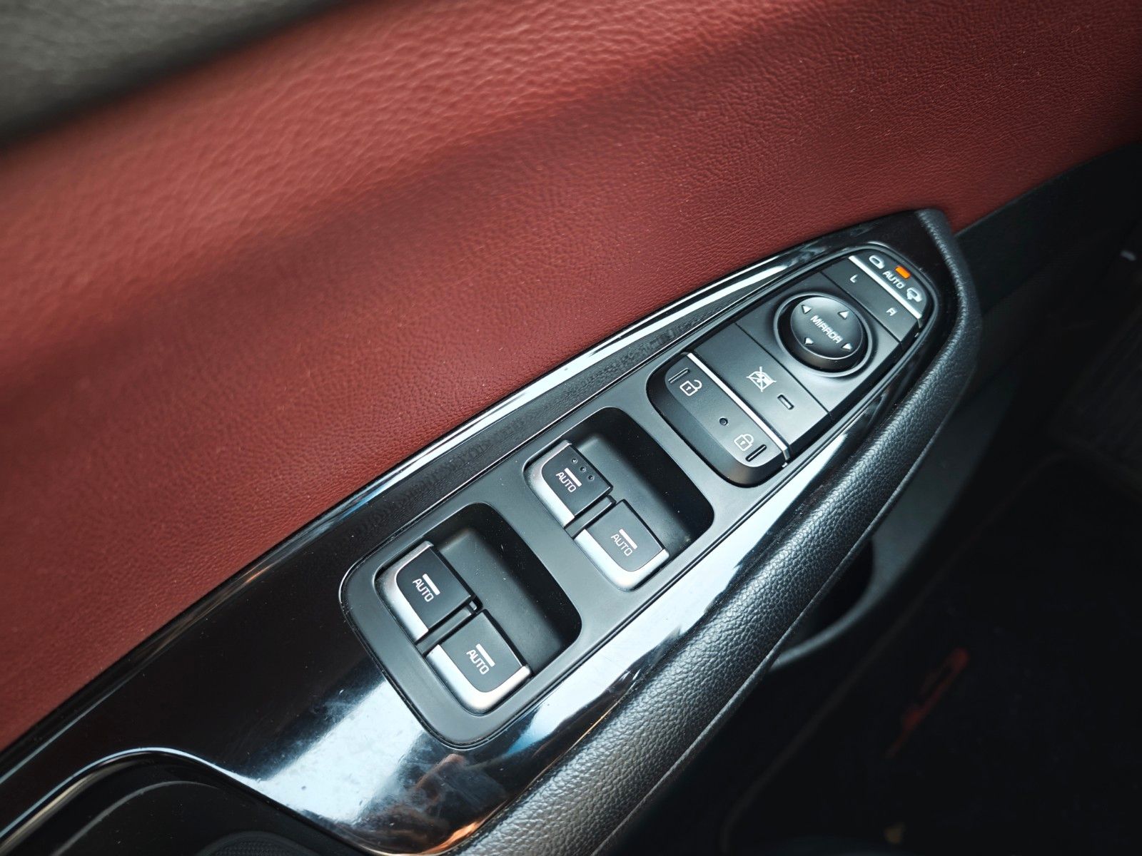 Fahrzeugabbildung Kia OPTIMA GT*HARMAN KARDON*PANORAMA*LED*360°KAMERA*