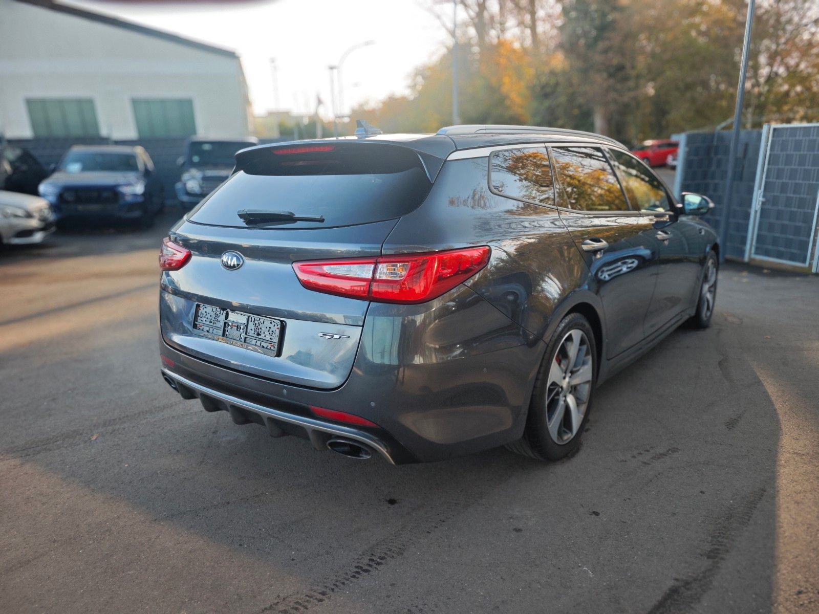 Fahrzeugabbildung Kia OPTIMA GT*HARMAN KARDON*PANORAMA*LED*360°KAMERA*