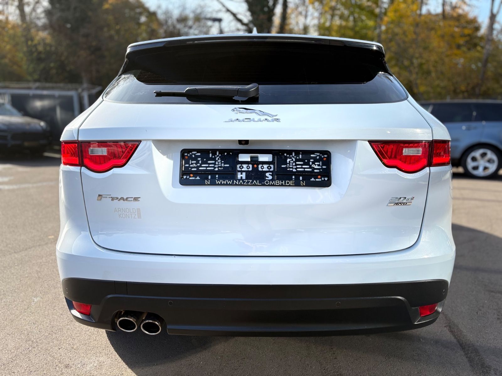 Fahrzeugabbildung Jaguar F-PACE R-DYNAMIC AWD *1.HAND*