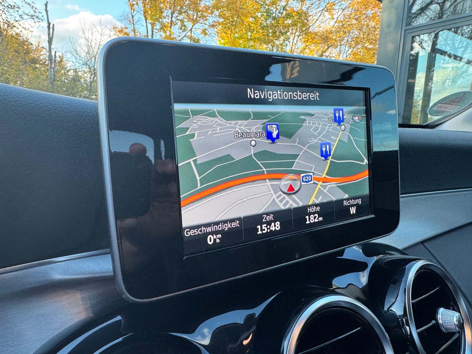 Fahrzeugabbildung Mercedes-Benz C180 CGI LIMOUSINE AVANTGARDE*LED*NAVI*R-KAMERA*