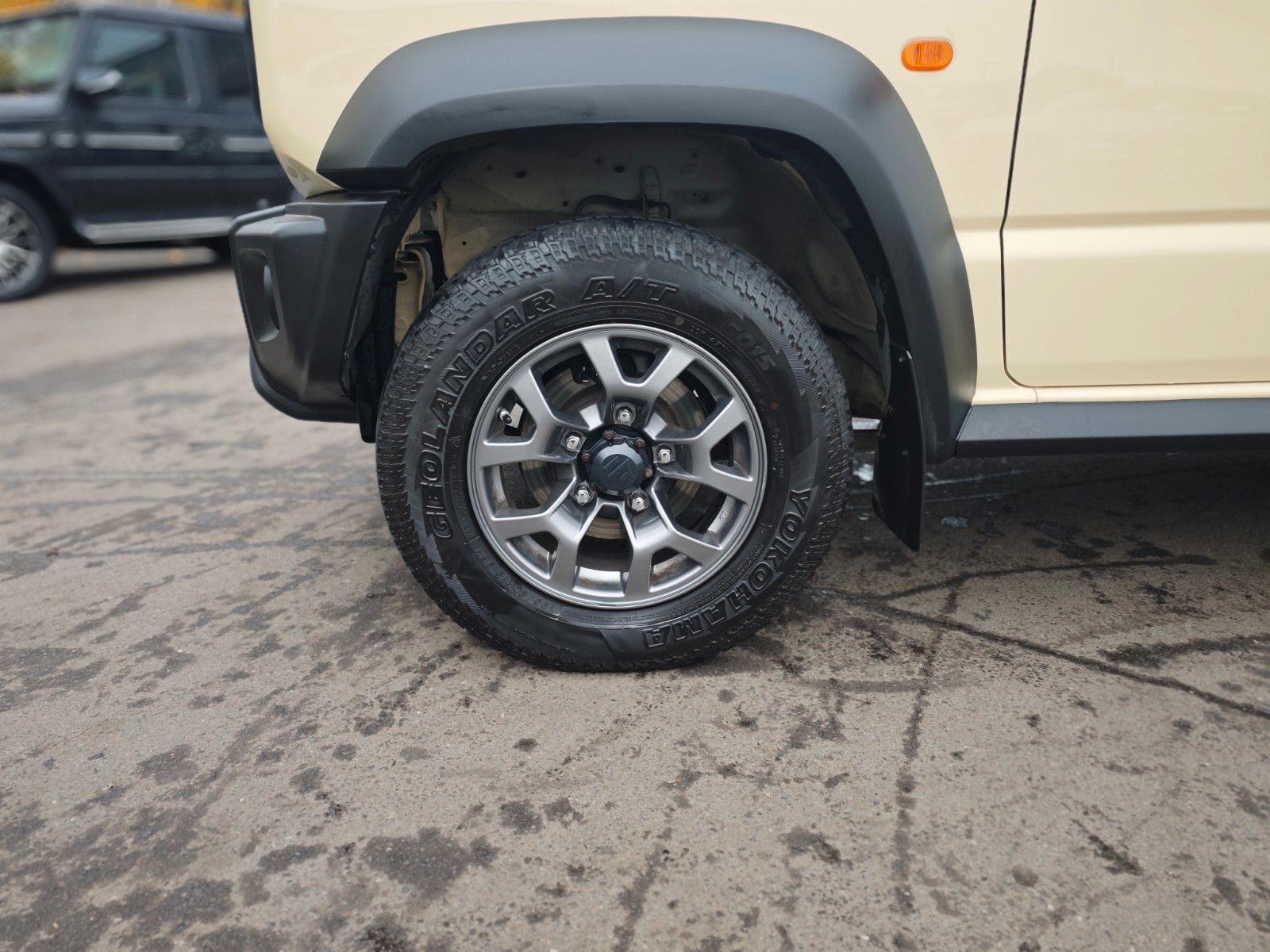 Fahrzeugabbildung Suzuki JIMNY ALLGRIP*ALLRAD*AHK*APPLE CAR*SHZ*AUTOMATIK