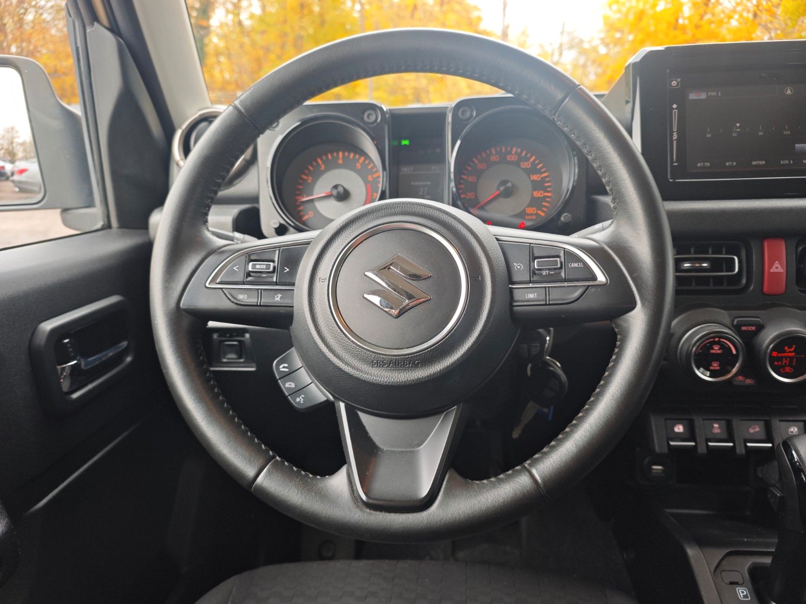 Fahrzeugabbildung Suzuki JIMNY ALLGRIP*ALLRAD*AHK*APPLE CAR*SHZ*AUTOMATIK