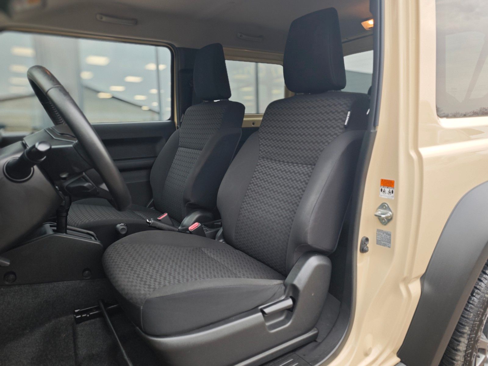 Fahrzeugabbildung Suzuki JIMNY ALLGRIP*ALLRAD*AHK*APPLE CAR*SHZ*AUTOMATIK