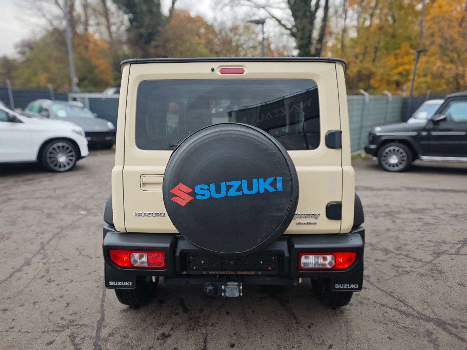 Fahrzeugabbildung Suzuki JIMNY ALLGRIP*ALLRAD*AHK*APPLE CAR*SHZ*AUTOMATIK