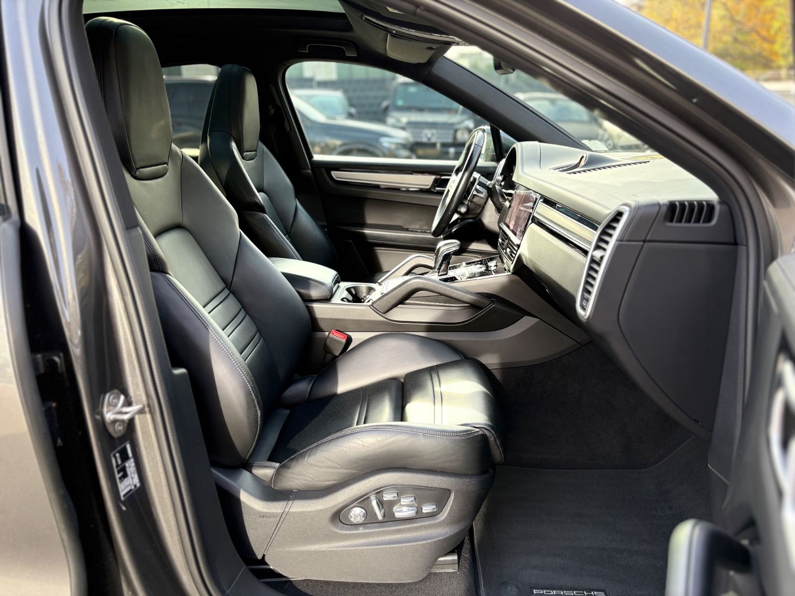 Fahrzeugabbildung Porsche CAYENNE COUPE*PANORAMA*SOFT*CHRONO*21 ZOLL*