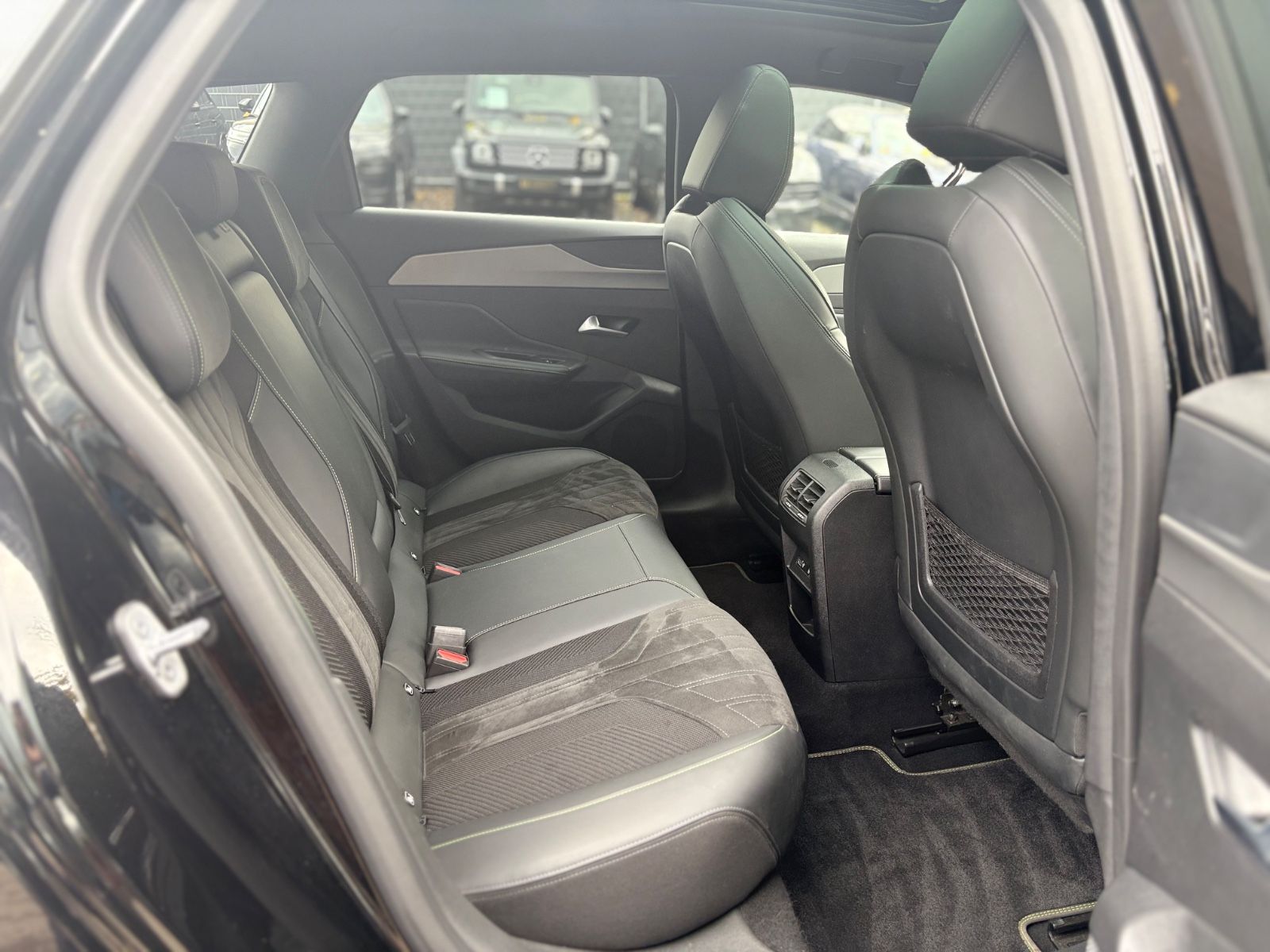 Fahrzeugabbildung Peugeot 308 SW GT*AUT*PANORAMA*MATRIX*360 KAMERA*TRAUM*