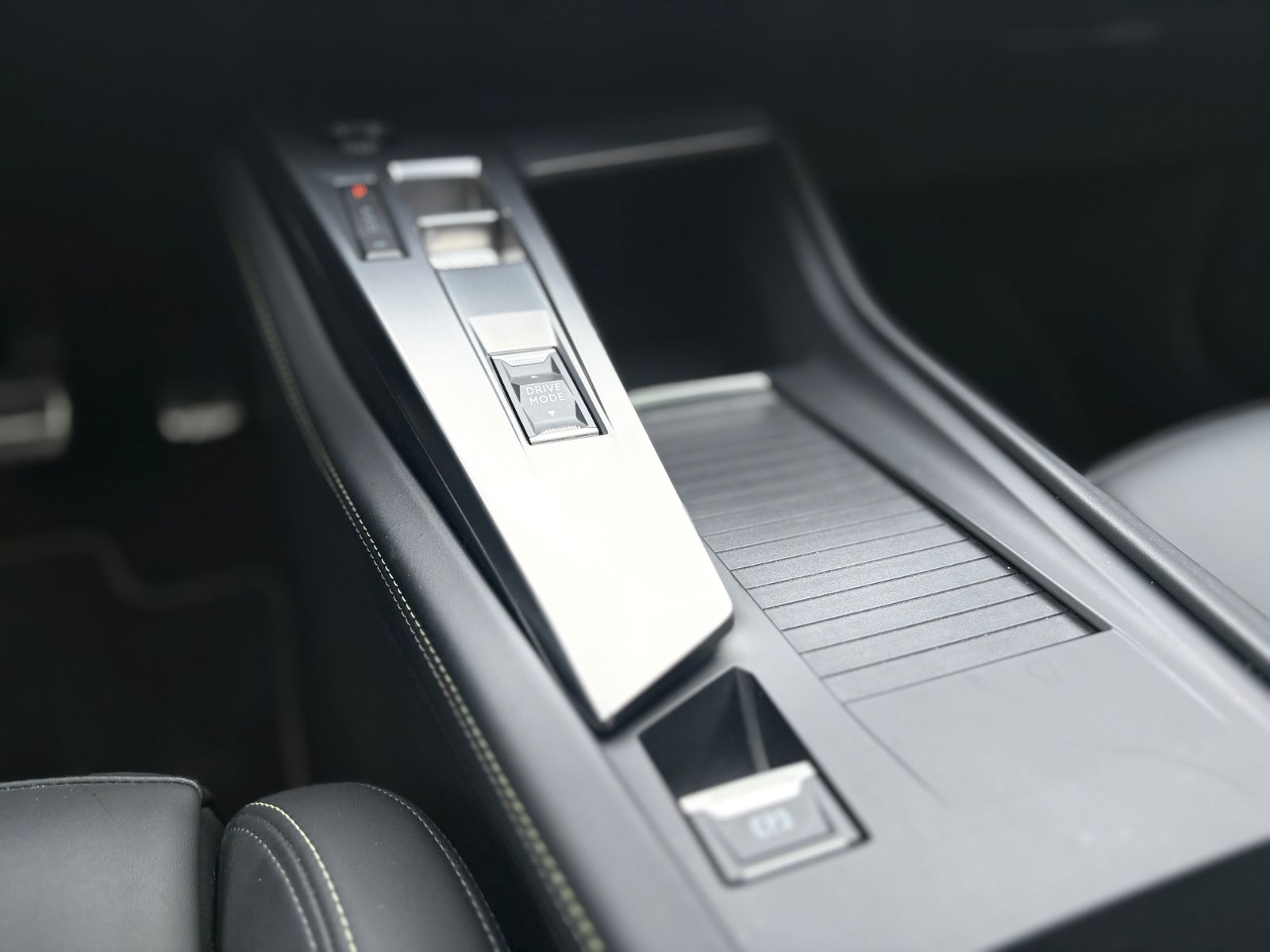 Fahrzeugabbildung Peugeot 308 SW GT*AUT*PANORAMA*MATRIX*360 KAMERA*TRAUM*