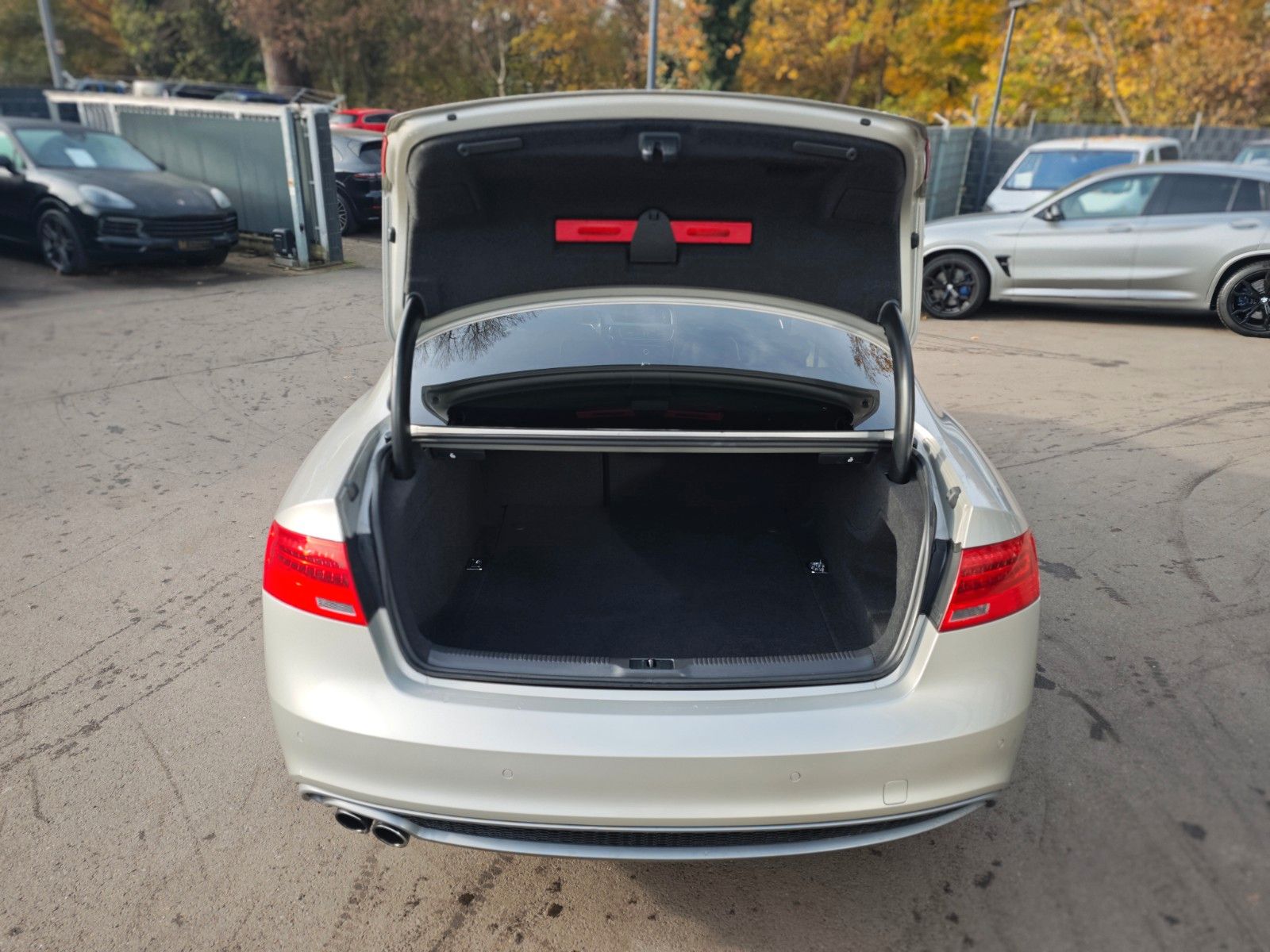 Fahrzeugabbildung Audi A5 COUPE *S-LINE SPORT+*BI-XENON*SHZ*PDC*