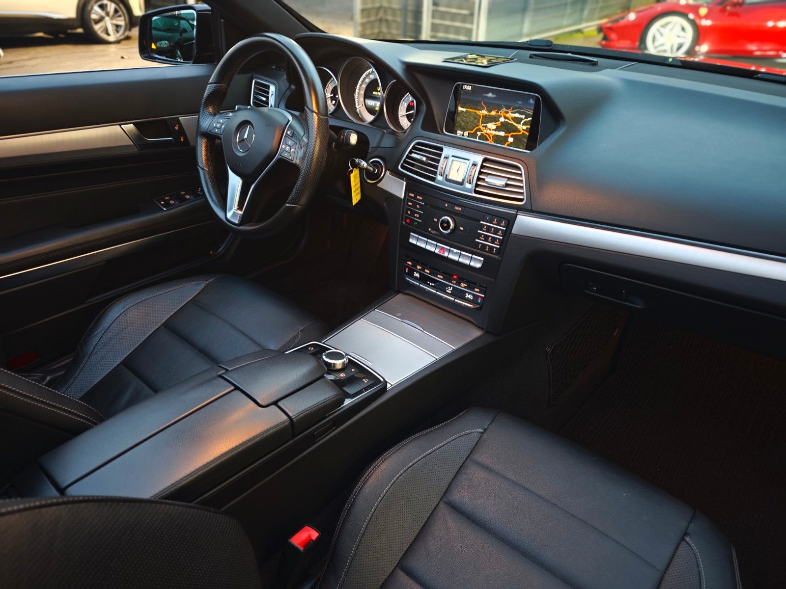 Fahrzeugabbildung Mercedes-Benz E 250 CABRIO*ACC*NAVI*SHZ*LED*KLIMAAUTO*