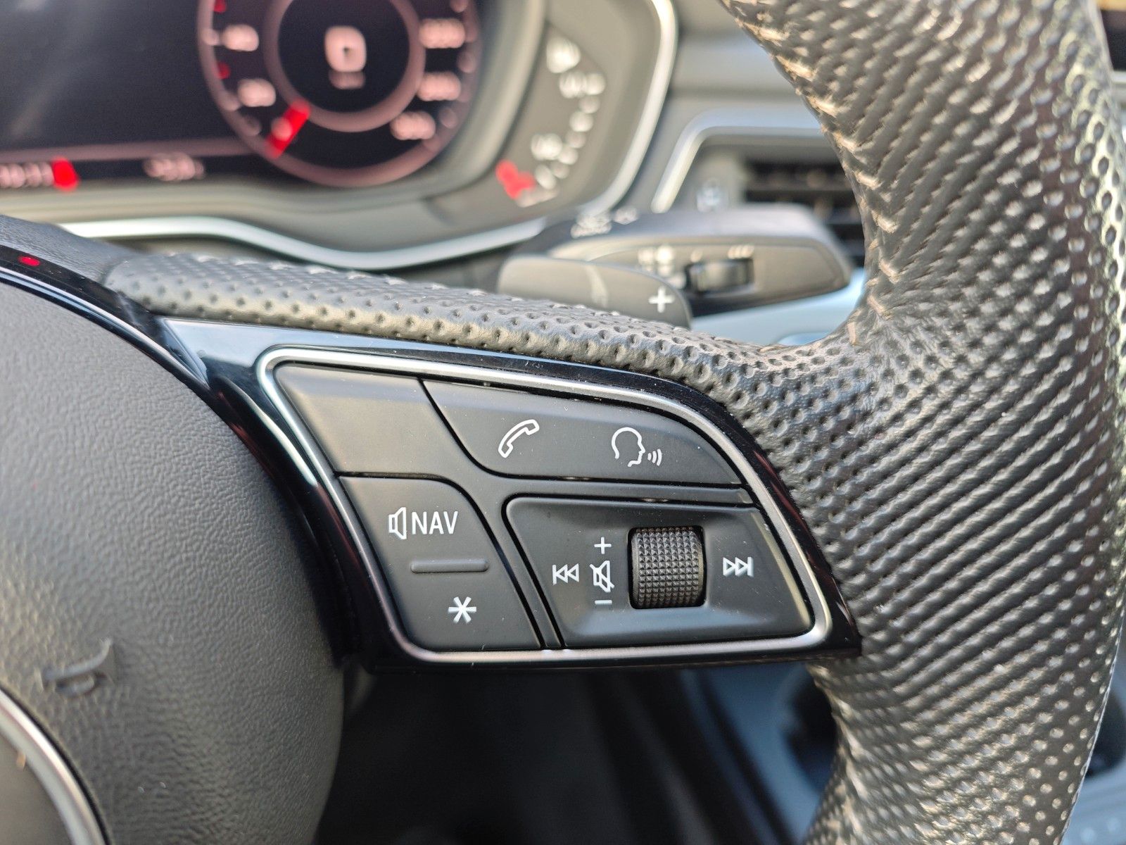 Fahrzeugabbildung Audi A5 COUPE 40TDI*S-LINE SPORT+*LED*ALCANTARA*VIRTU