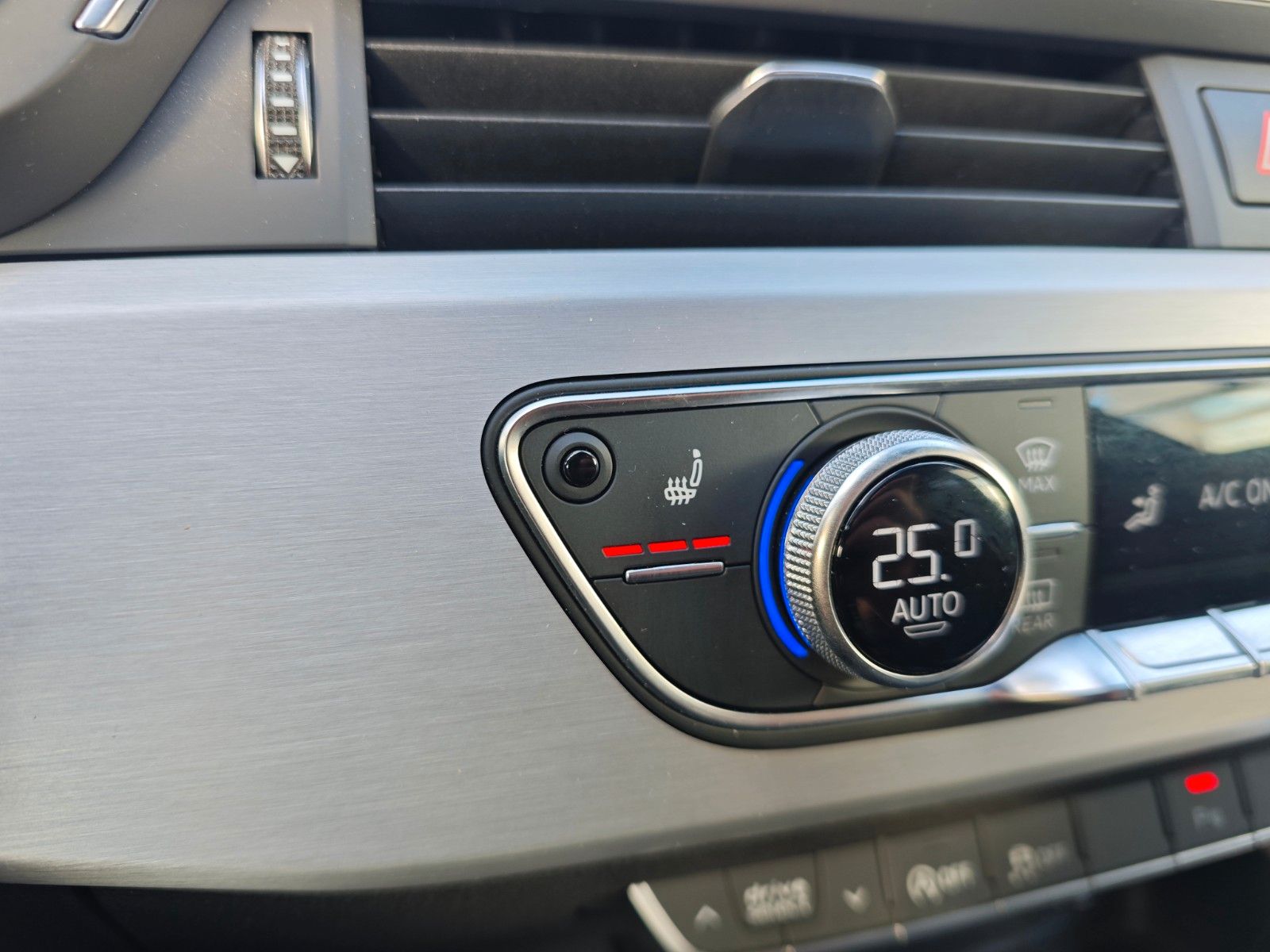 Fahrzeugabbildung Audi A5 COUPE 40TDI*S-LINE SPORT+*LED*ALCANTARA*VIRTU