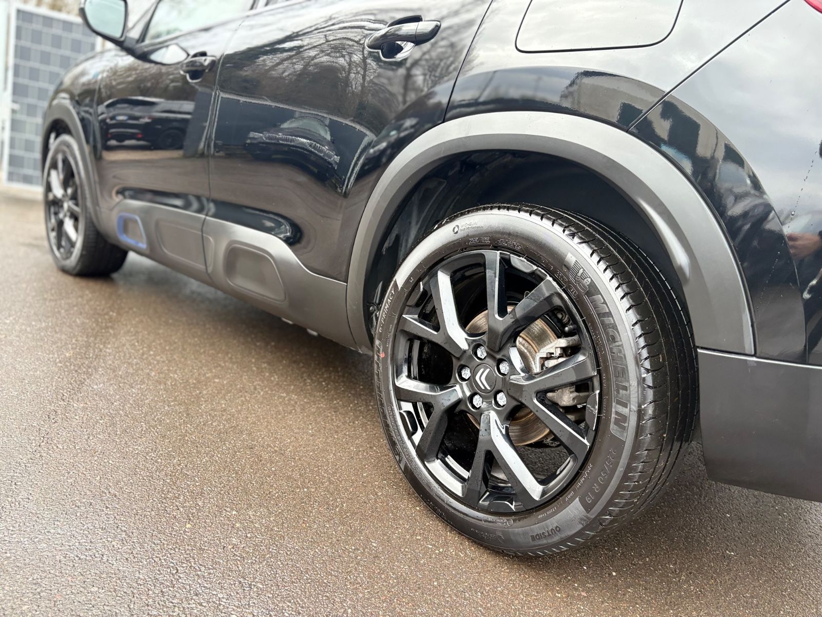 Fahrzeugabbildung Citroën C5 AIRCROSS SHINE PAKET*PLUG IN*STYLE PAKET*PANO