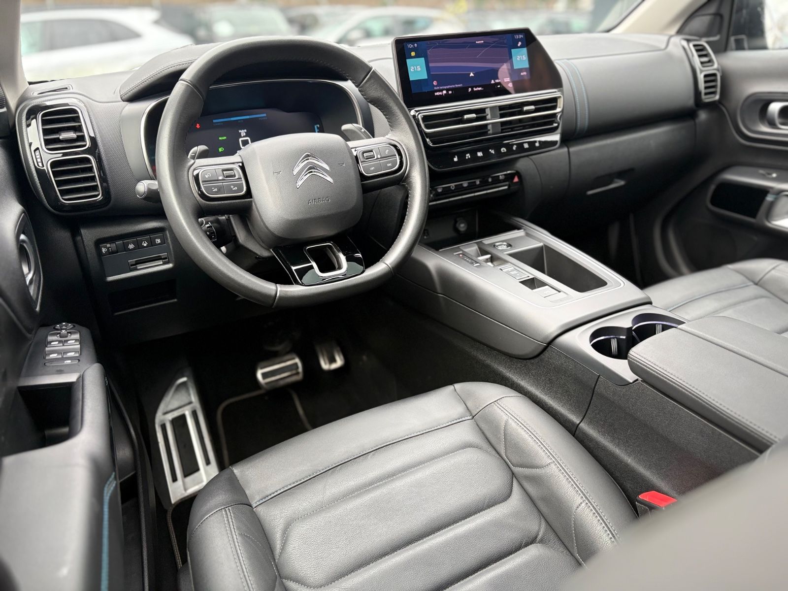 Fahrzeugabbildung Citroën C5 AIRCROSS SHINE PAKET*PLUG IN*STYLE PAKET*PANO