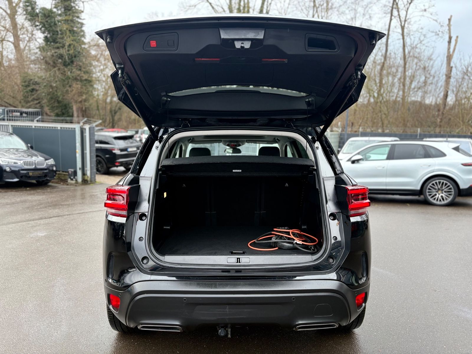 Fahrzeugabbildung Citroën C5 AIRCROSS SHINE PAKET*PLUG IN*STYLE PAKET*PANO