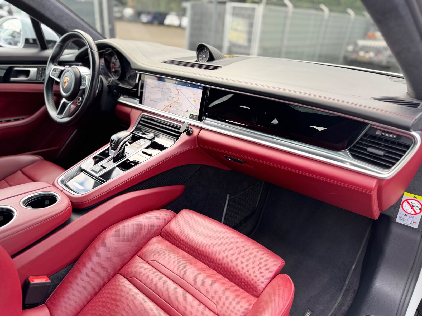 Fahrzeugabbildung Porsche PANAMERA GTS*SPORT-DESIGN*SOFTCLOSE*SPORT-ABGAS*