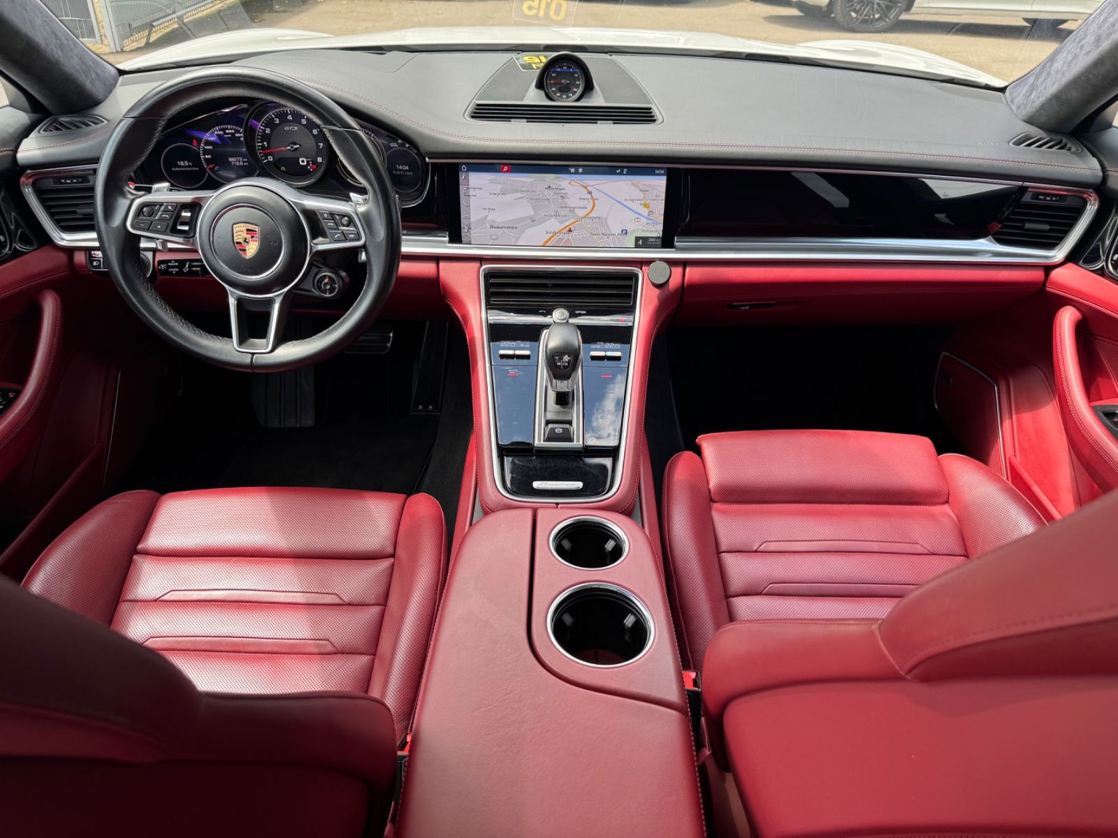 Fahrzeugabbildung Porsche PANAMERA GTS*SPORT-DESIGN*SOFTCLOSE*SPORT-ABGAS*