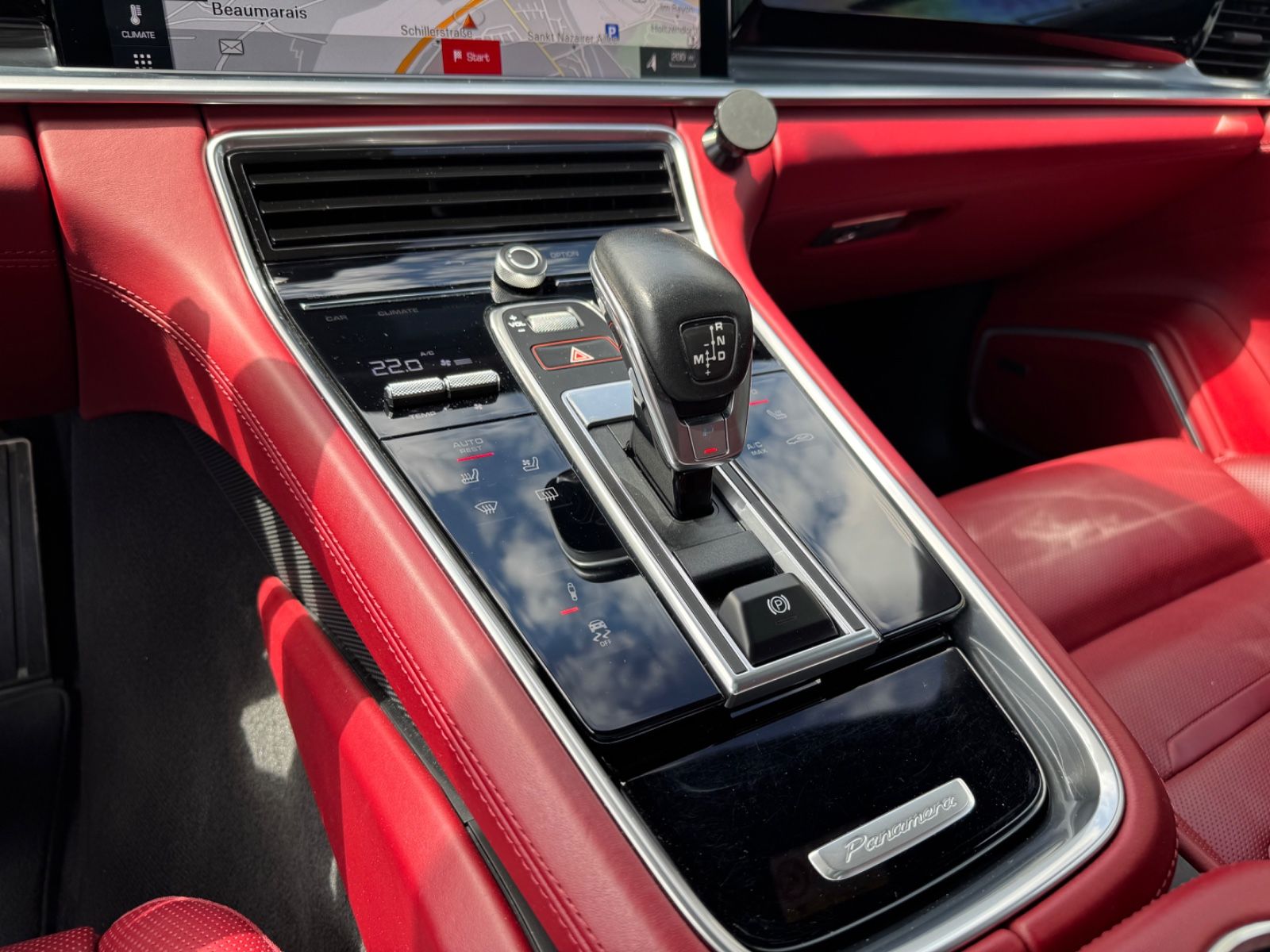 Fahrzeugabbildung Porsche PANAMERA GTS*SPORT-DESIGN*SOFTCLOSE*SPORT-ABGAS*