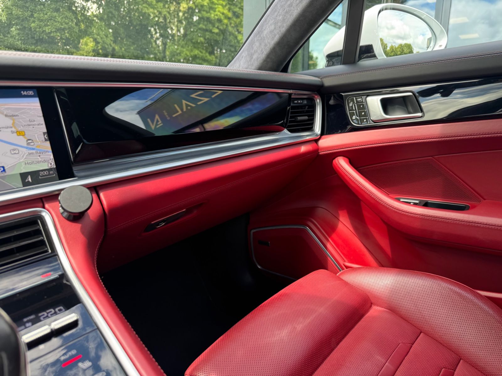 Fahrzeugabbildung Porsche PANAMERA GTS*SPORT-DESIGN*SOFTCLOSE*SPORT-ABGAS*