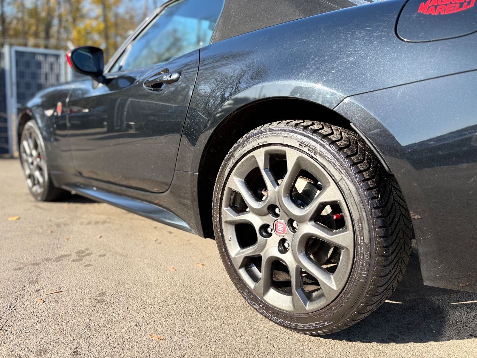 Fahrzeugabbildung Fiat 124 SPIDER *LUSSO*NAVI*LED*LEDER*KAMERA*