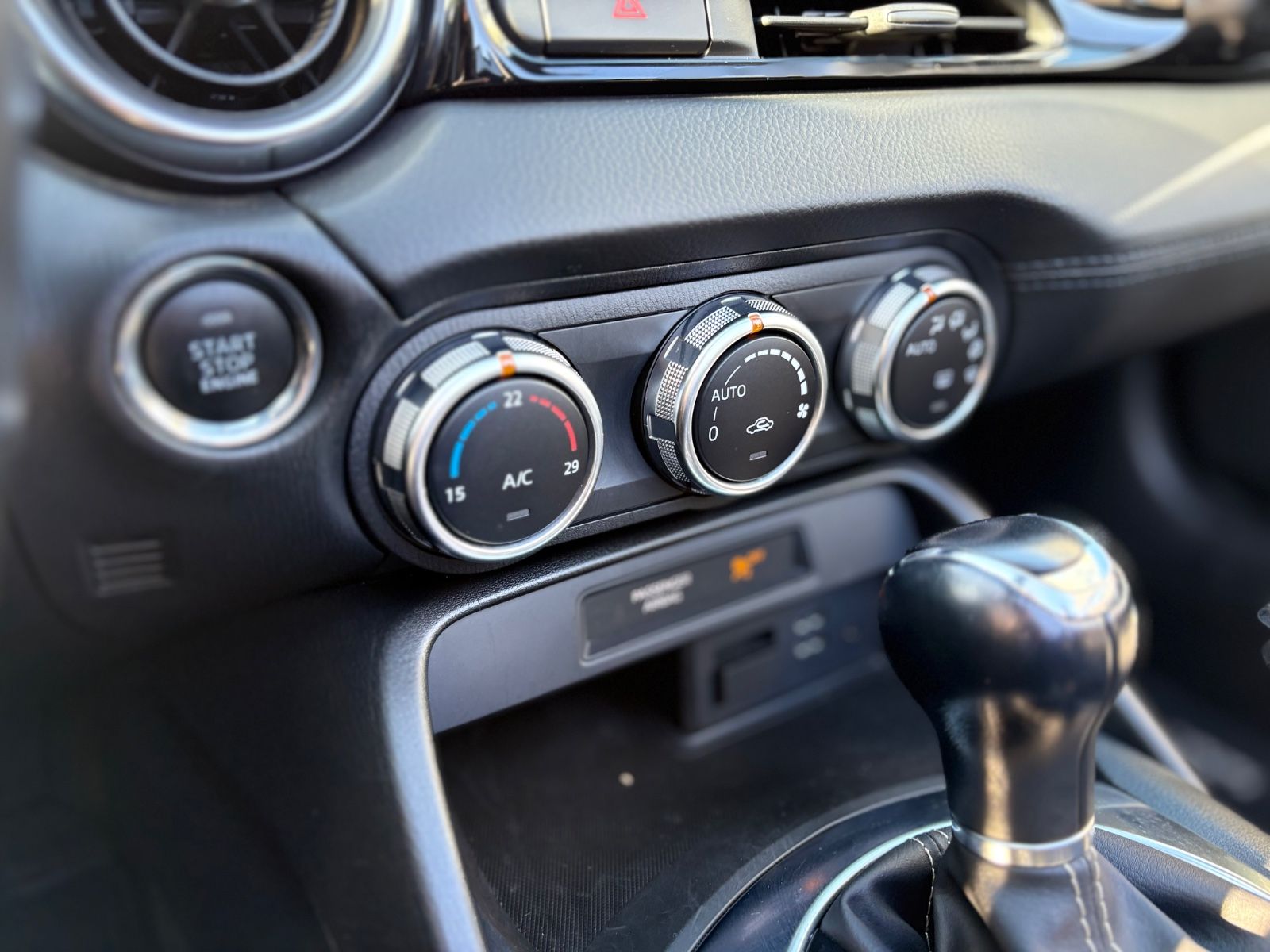 Fahrzeugabbildung Fiat 124 SPIDER *LUSSO*NAVI*LED*LEDER*KAMERA*