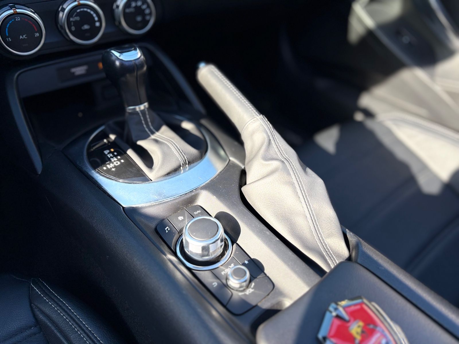 Fahrzeugabbildung Fiat 124 SPIDER *LUSSO*NAVI*LED*LEDER*KAMERA*