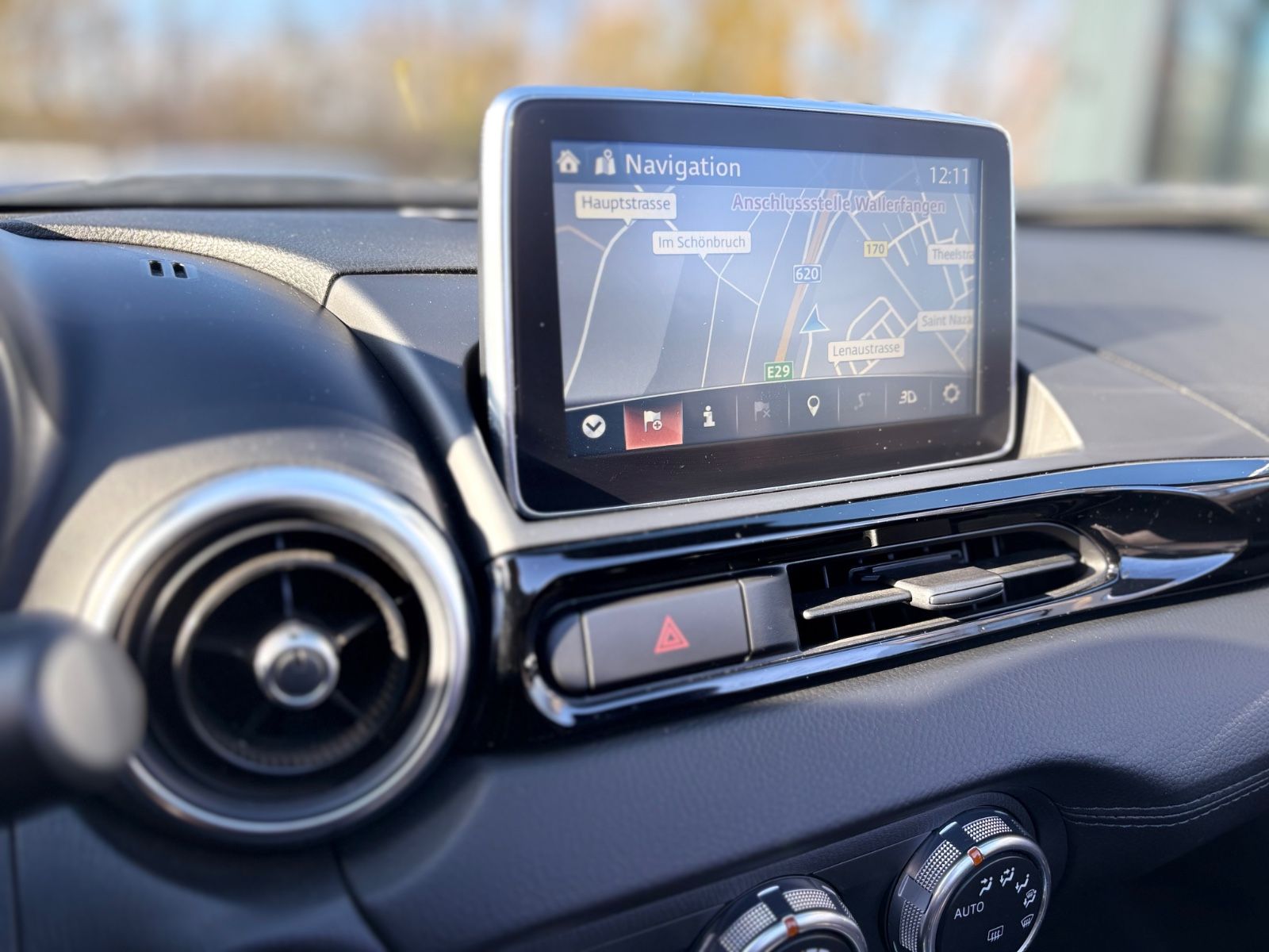 Fahrzeugabbildung Fiat 124 SPIDER *LUSSO*NAVI*LED*LEDER*KAMERA*