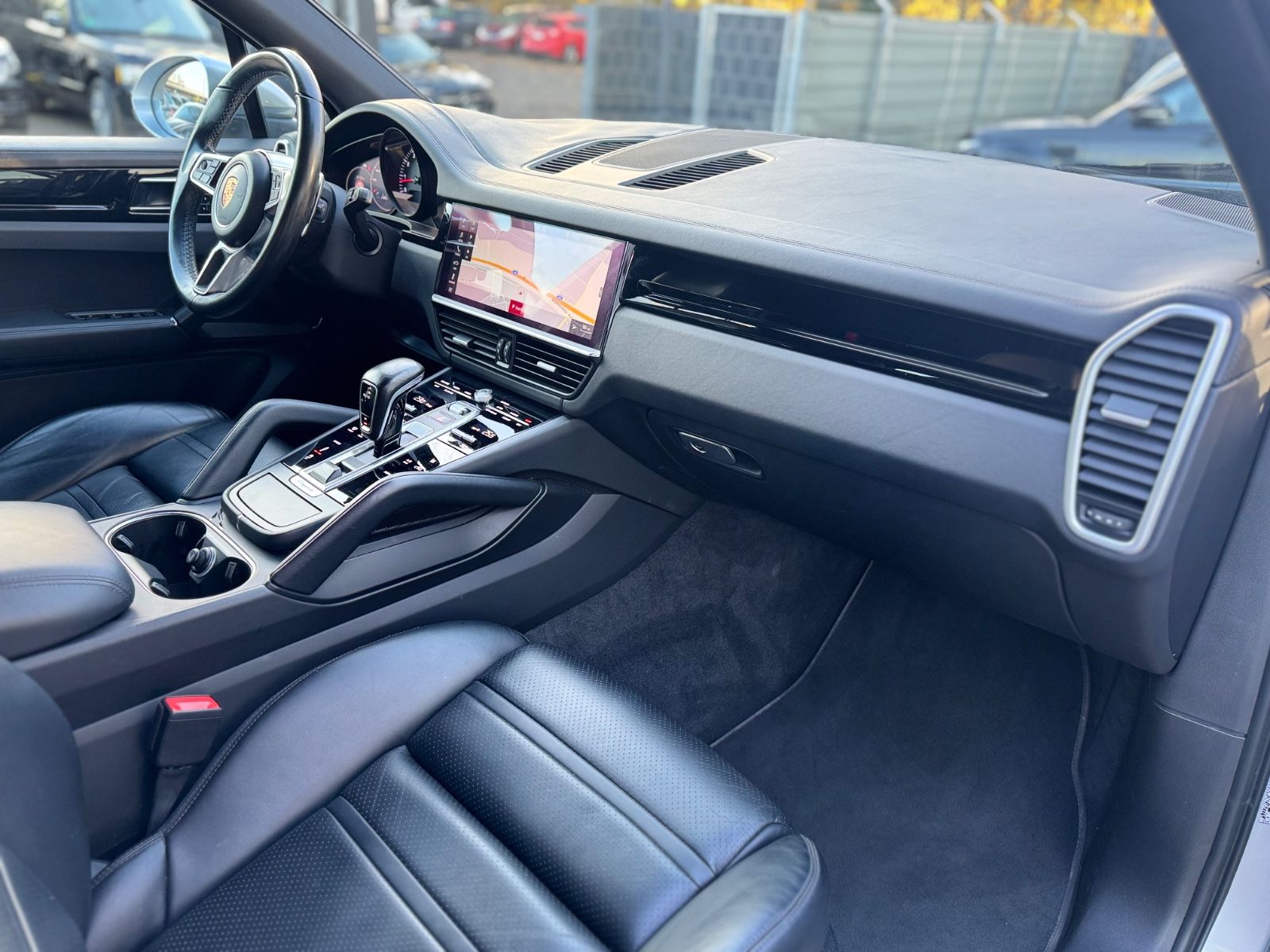 Fahrzeugabbildung Porsche CAYENNE *PANORAMA*ACC*EL.AHK*360°CAM*21.Z*LUFT*