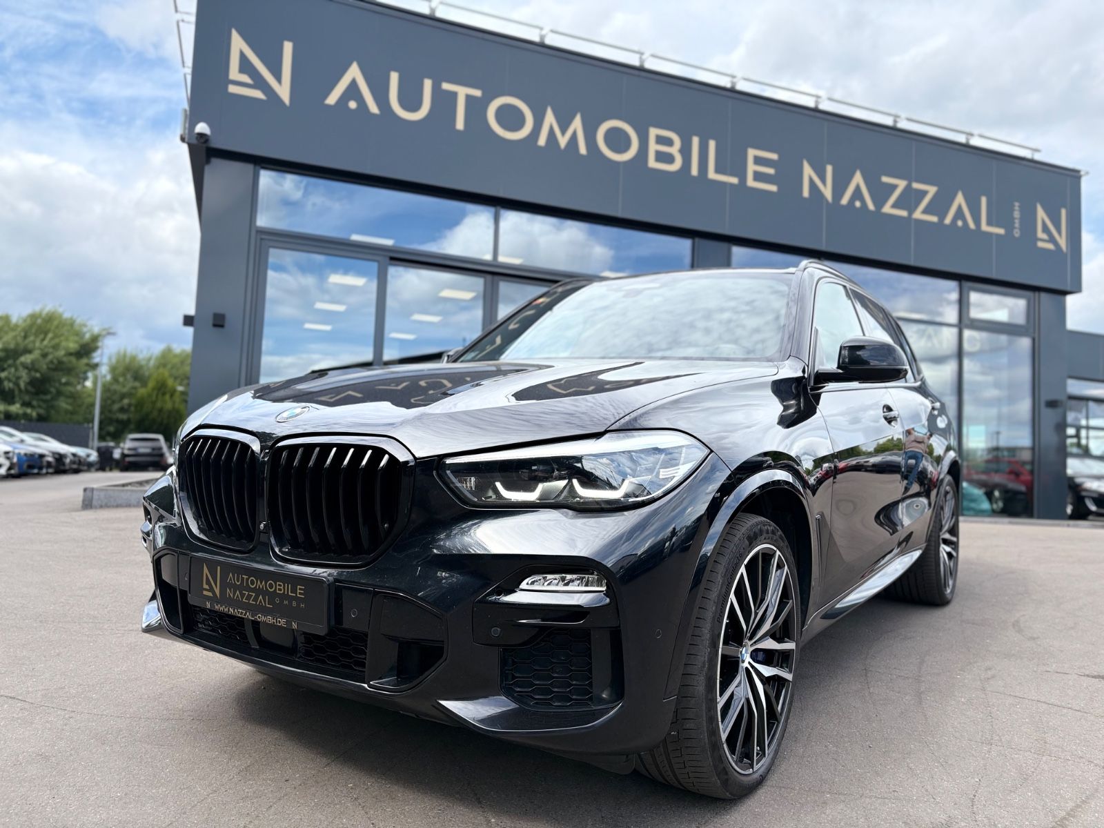 Fahrzeugabbildung BMW X5 M50I*TV-FOND*PANO*HARMAN/KARDON*ACC*22 ZOLL*