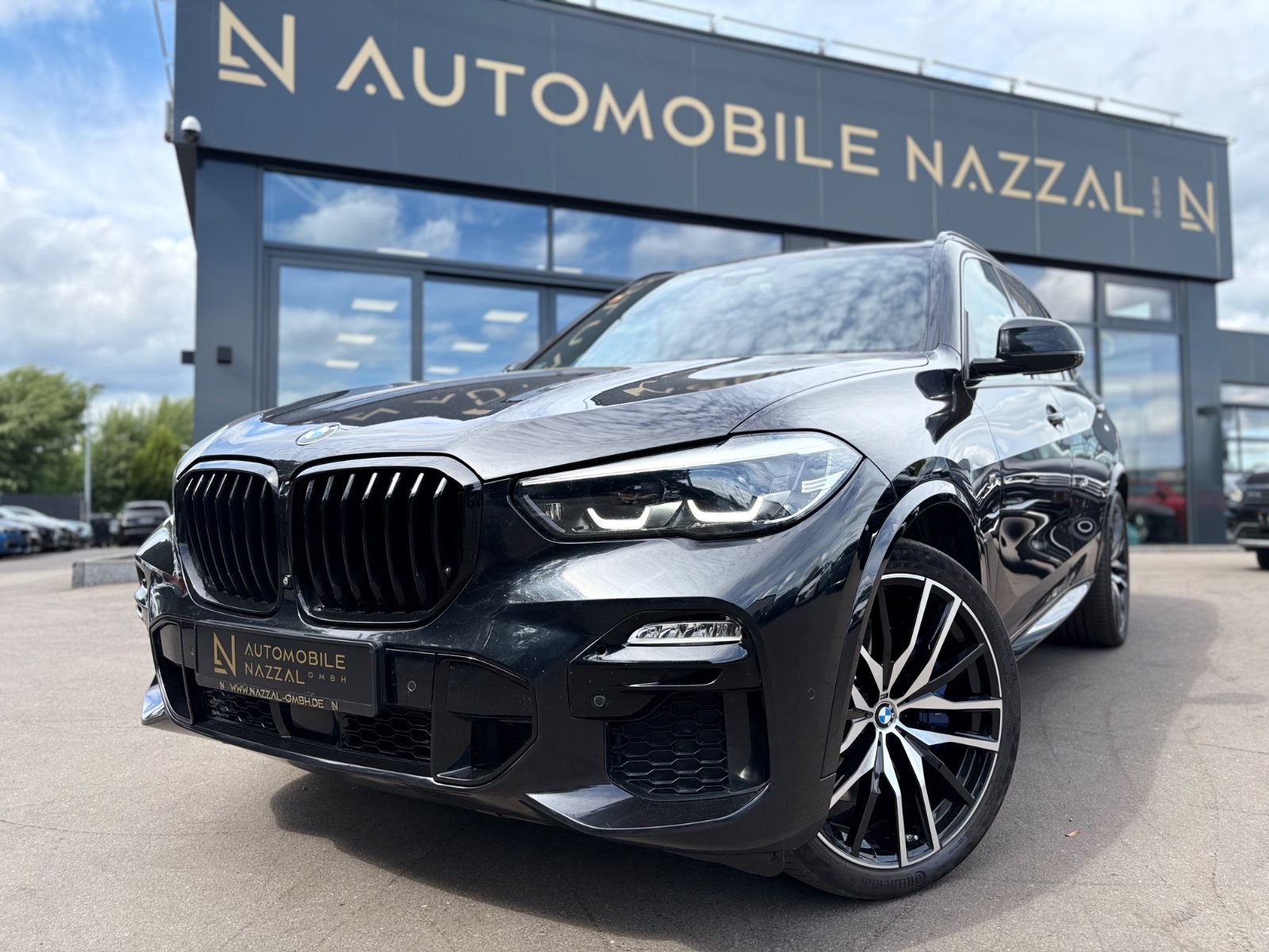 Fahrzeugabbildung BMW X5 M50I*TV-FOND*PANO*HARMAN/KARDON*ACC*22 ZOLL*