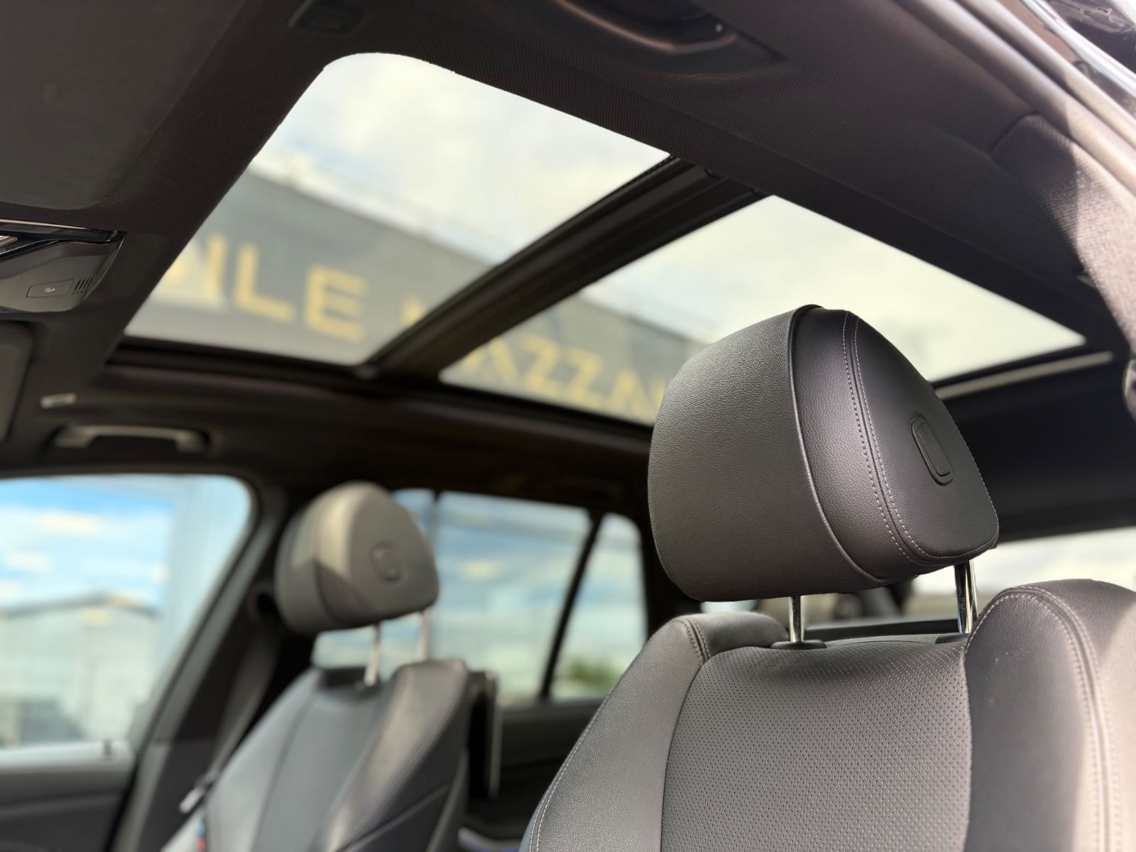 Fahrzeugabbildung BMW X5 M50I*TV-FOND*PANO*HARMAN/KARDON*ACC*22 ZOLL*