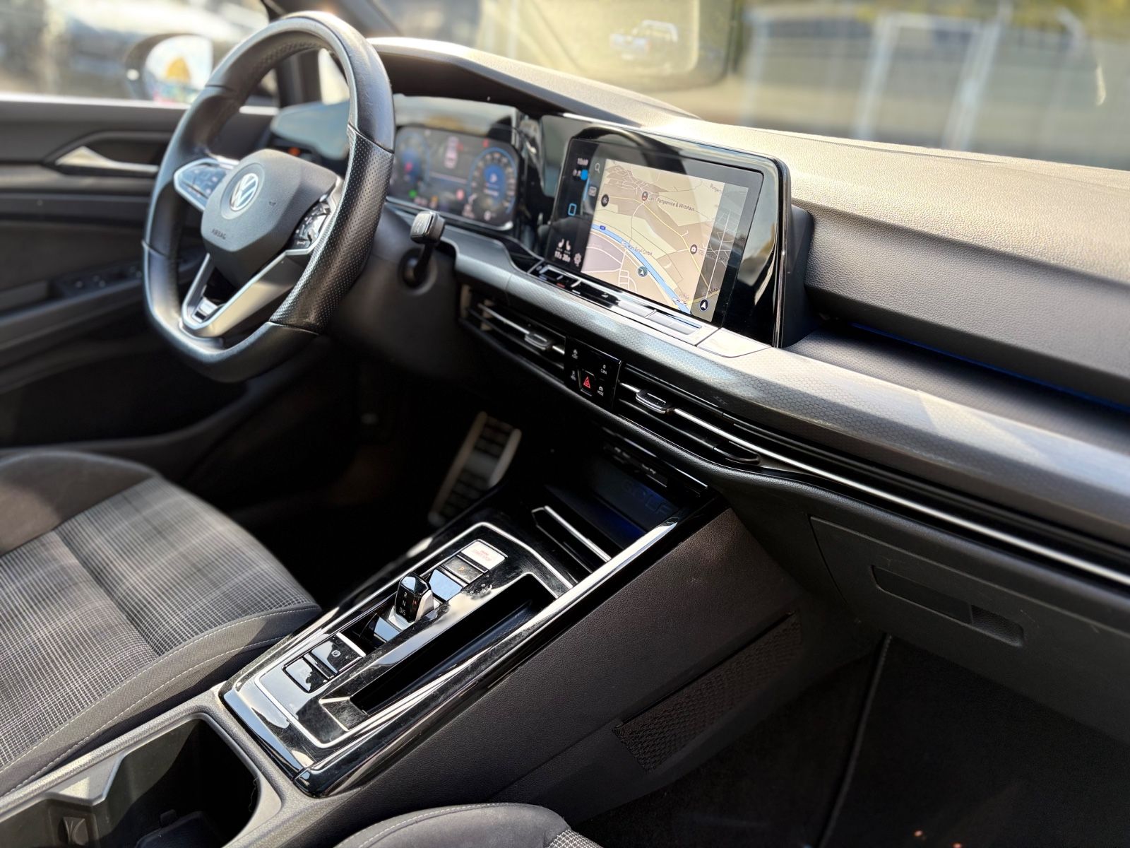 Fahrzeugabbildung Volkswagen Golf VIII Lim. GTD*BLACK STYLE*PANORAMA*LED*AUT*