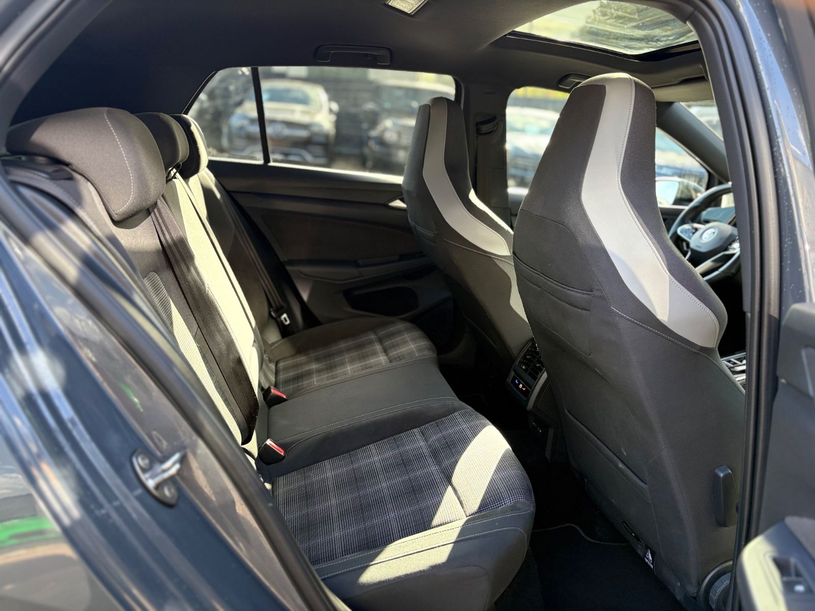 Fahrzeugabbildung Volkswagen Golf VIII Lim. GTD*BLACK STYLE*PANORAMA*LED*AUT*