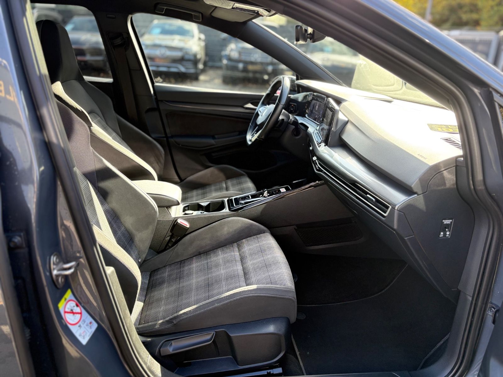 Fahrzeugabbildung Volkswagen Golf VIII Lim. GTD*BLACK STYLE*PANORAMA*LED*AUT*