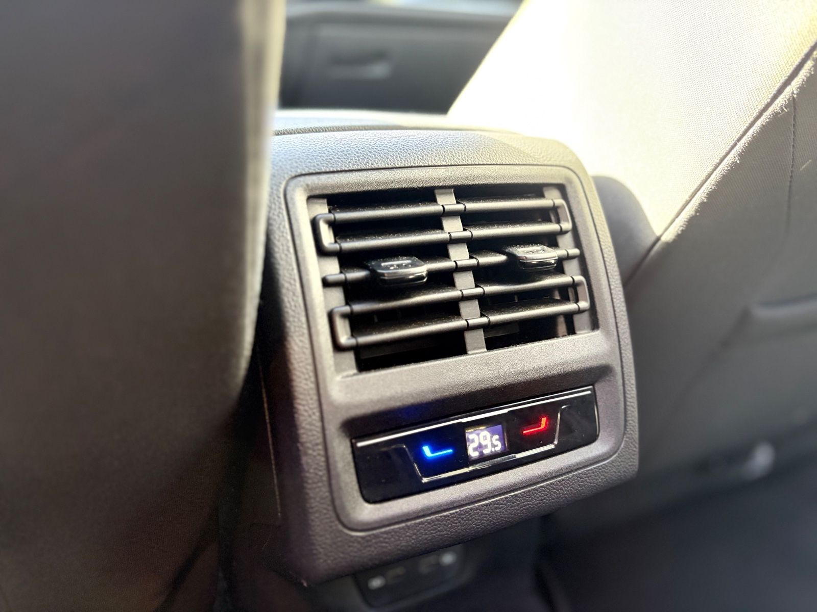 Fahrzeugabbildung Volkswagen Golf VIII Lim. GTD*BLACK STYLE*PANORAMA*LED*AUT*