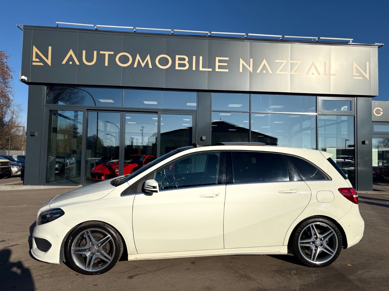 Fahrzeugabbildung Mercedes-Benz B 200 CDI *AMG-LINE*AUT*PANORAMA*VOLL-LED*2.HD*