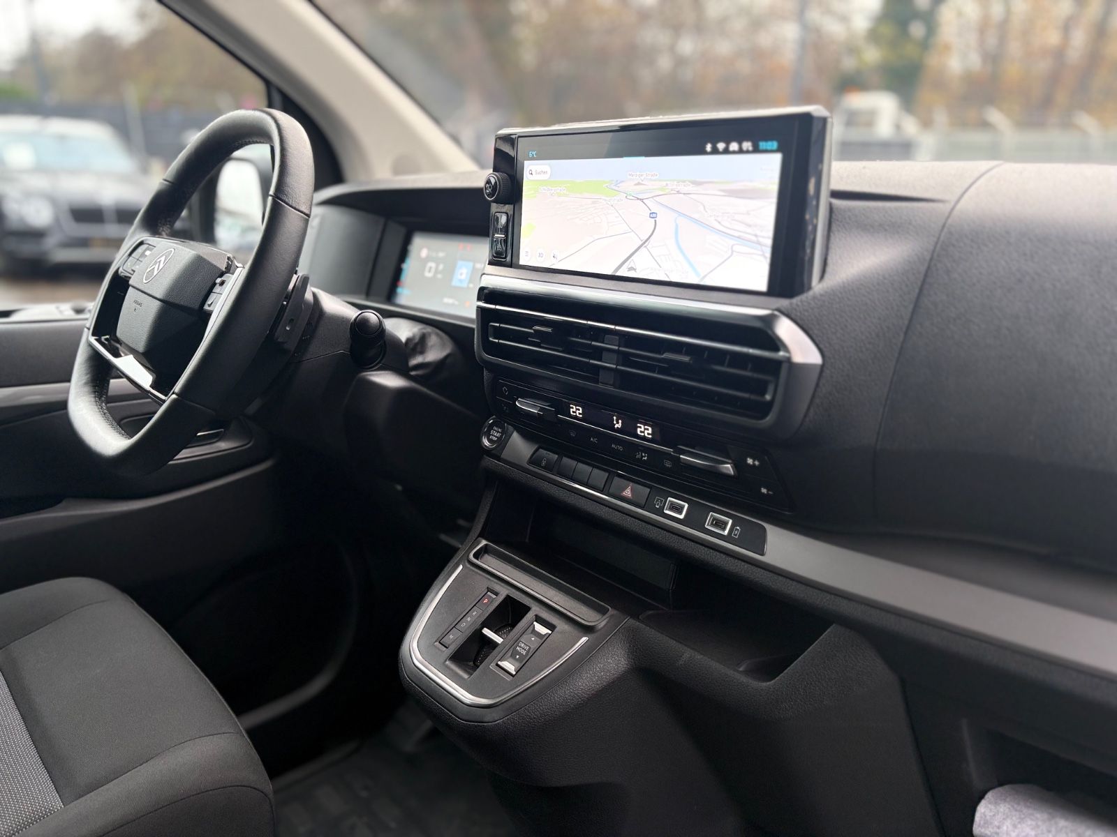 Fahrzeugabbildung Citroën SPACETOURER XL*8.SITZER*VOLL-LED*NAVI*SHZ*360°*