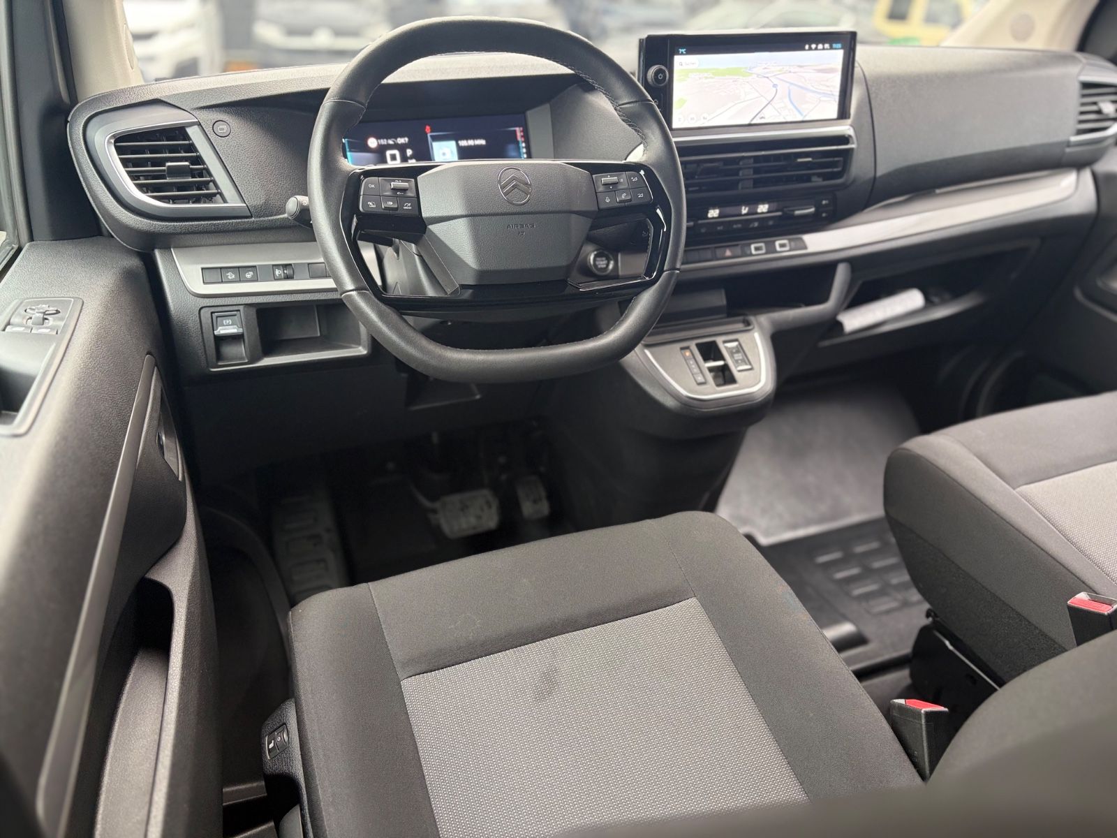 Fahrzeugabbildung Citroën SPACETOURER XL*8.SITZER*VOLL-LED*NAVI*SHZ*360°*