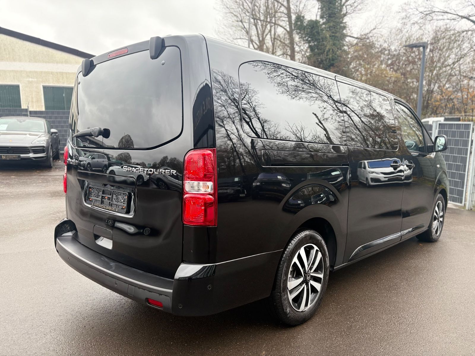 Fahrzeugabbildung Citroën SPACETOURER XL*8.SITZER*VOLL-LED*NAVI*SHZ*360°*