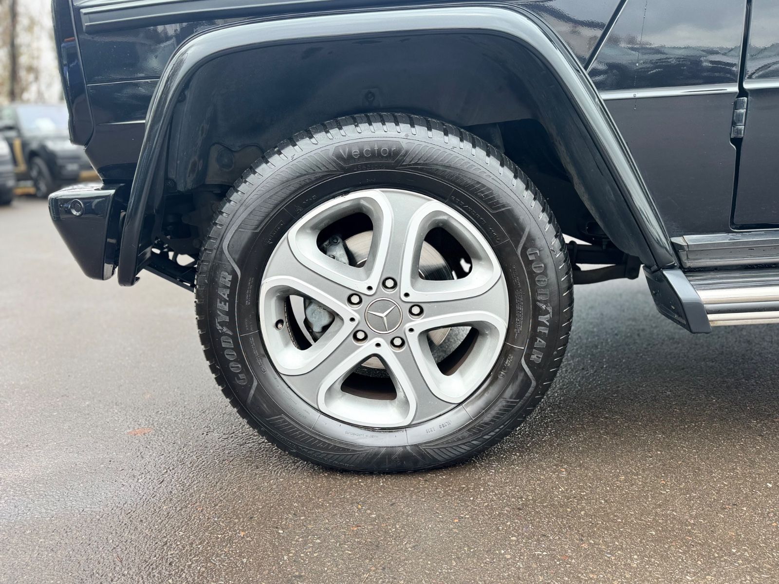 Fahrzeugabbildung Mercedes-Benz G350d BLUETEC *SPORTPAKET*2.HD*U-FREI*FACELIFT*