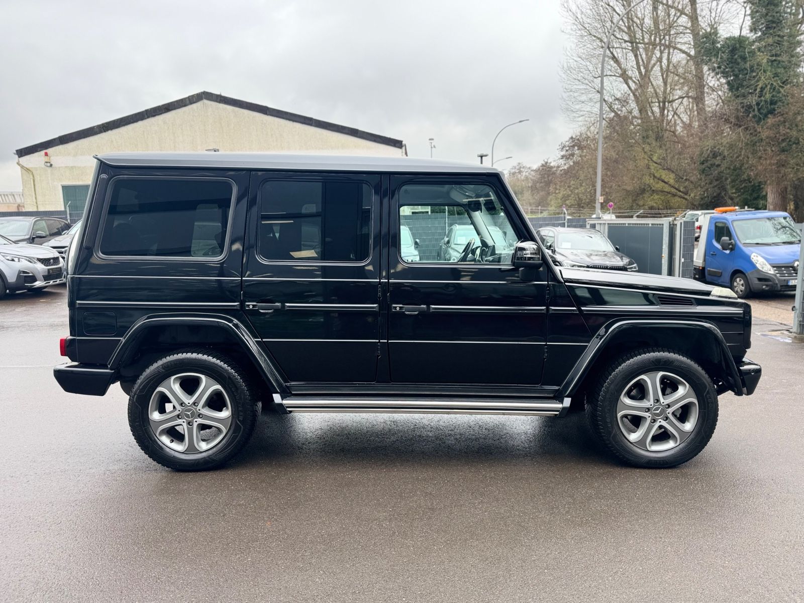 Fahrzeugabbildung Mercedes-Benz G350d BLUETEC *SPORTPAKET*2.HD*U-FREI*FACELIFT*