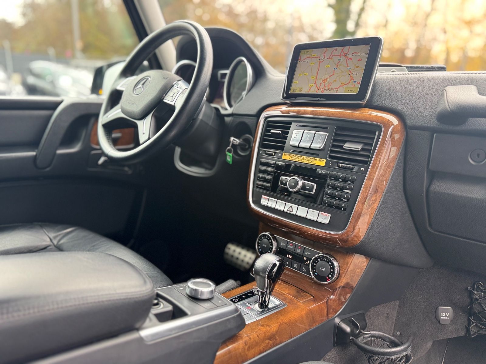 Fahrzeugabbildung Mercedes-Benz G350d BLUETEC *SPORTPAKET*2.HD*U-FREI*FACELIFT*