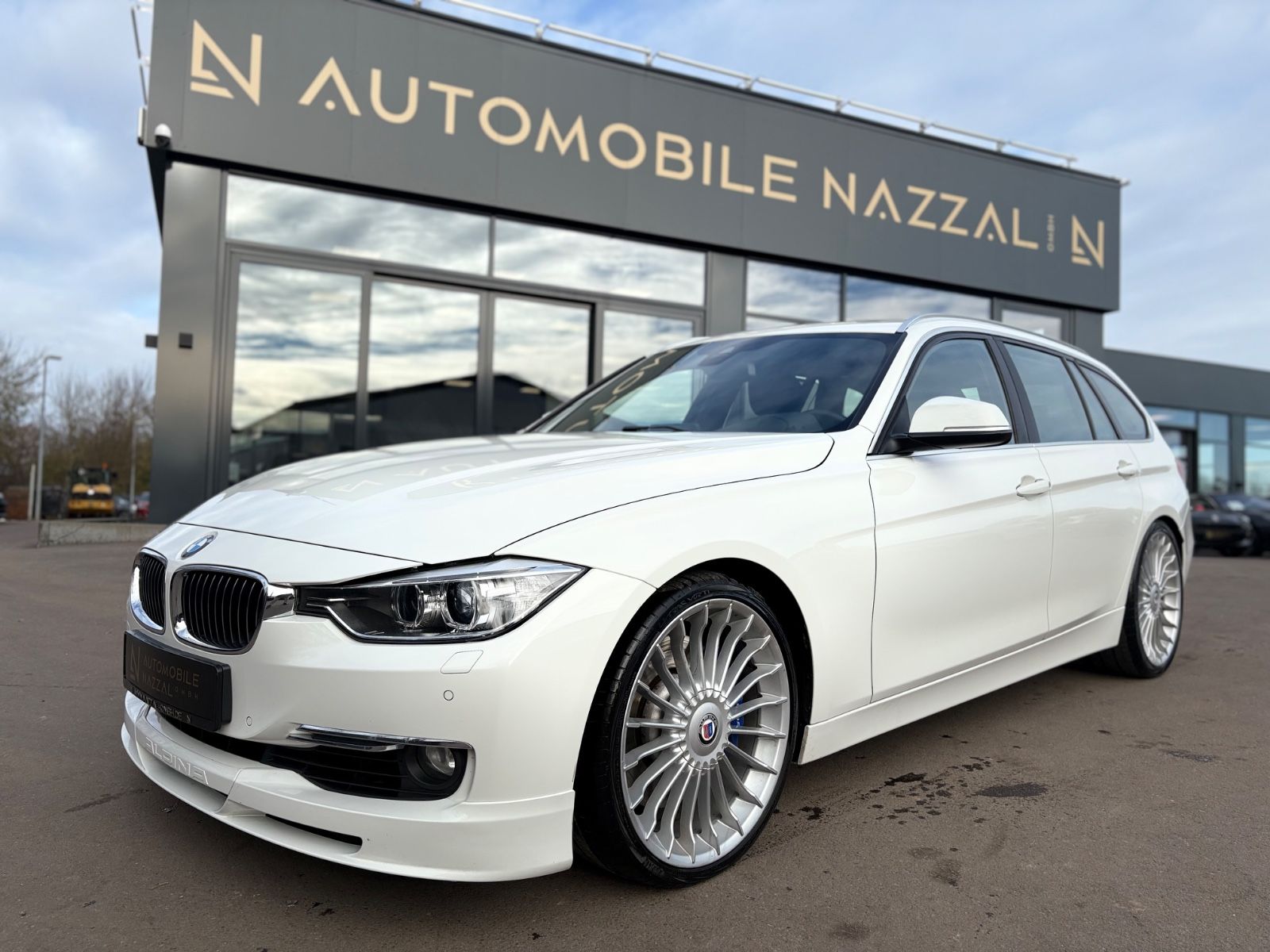 Fahrzeugabbildung ALPINA B3 3.0 BITURBO ALLRAD TOURING*PANO*2.HD*H-UP*LED