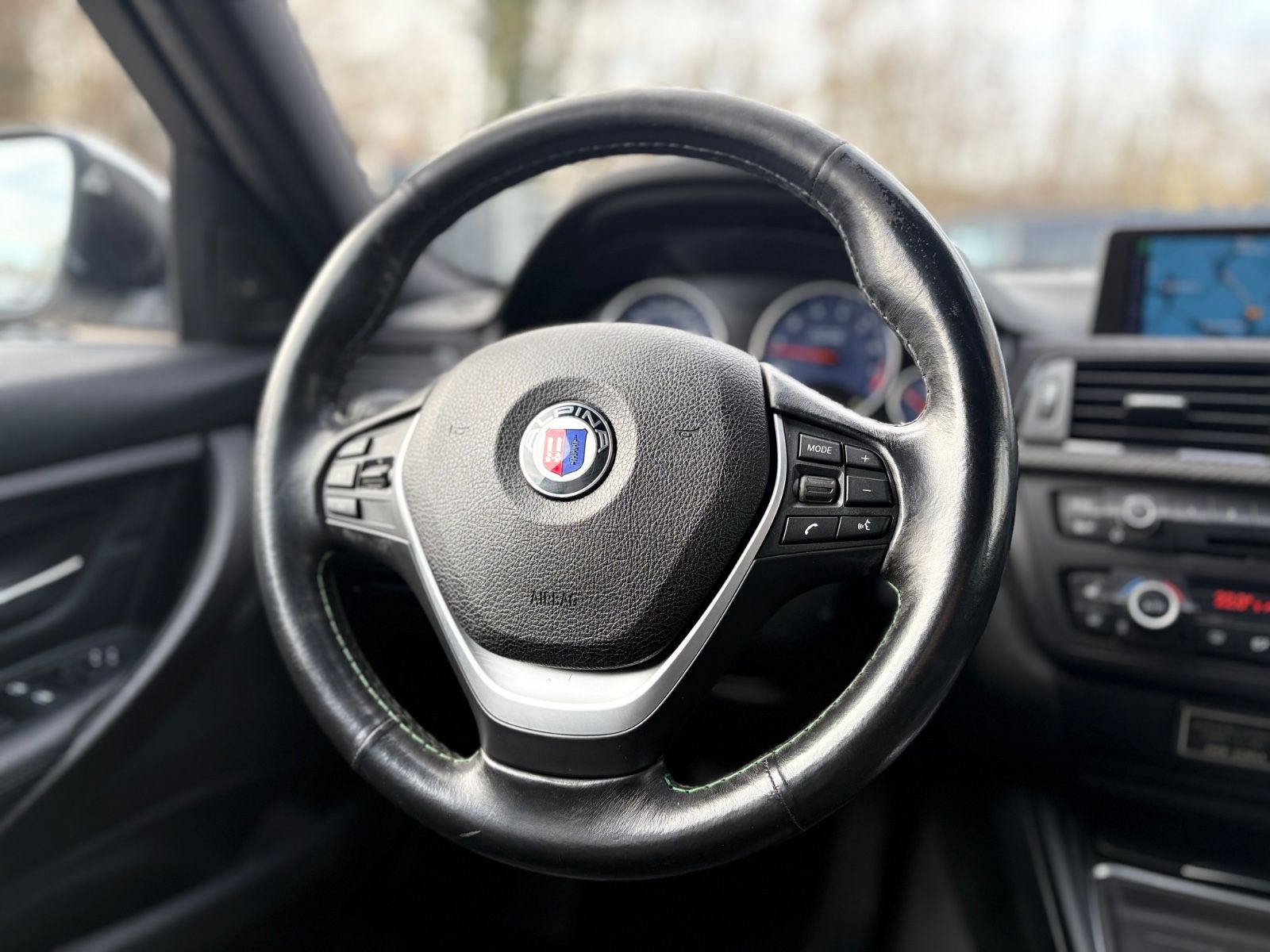 Fahrzeugabbildung ALPINA B3 3.0 BITURBO ALLRAD TOURING*PANO*2.HD*H-UP*LED