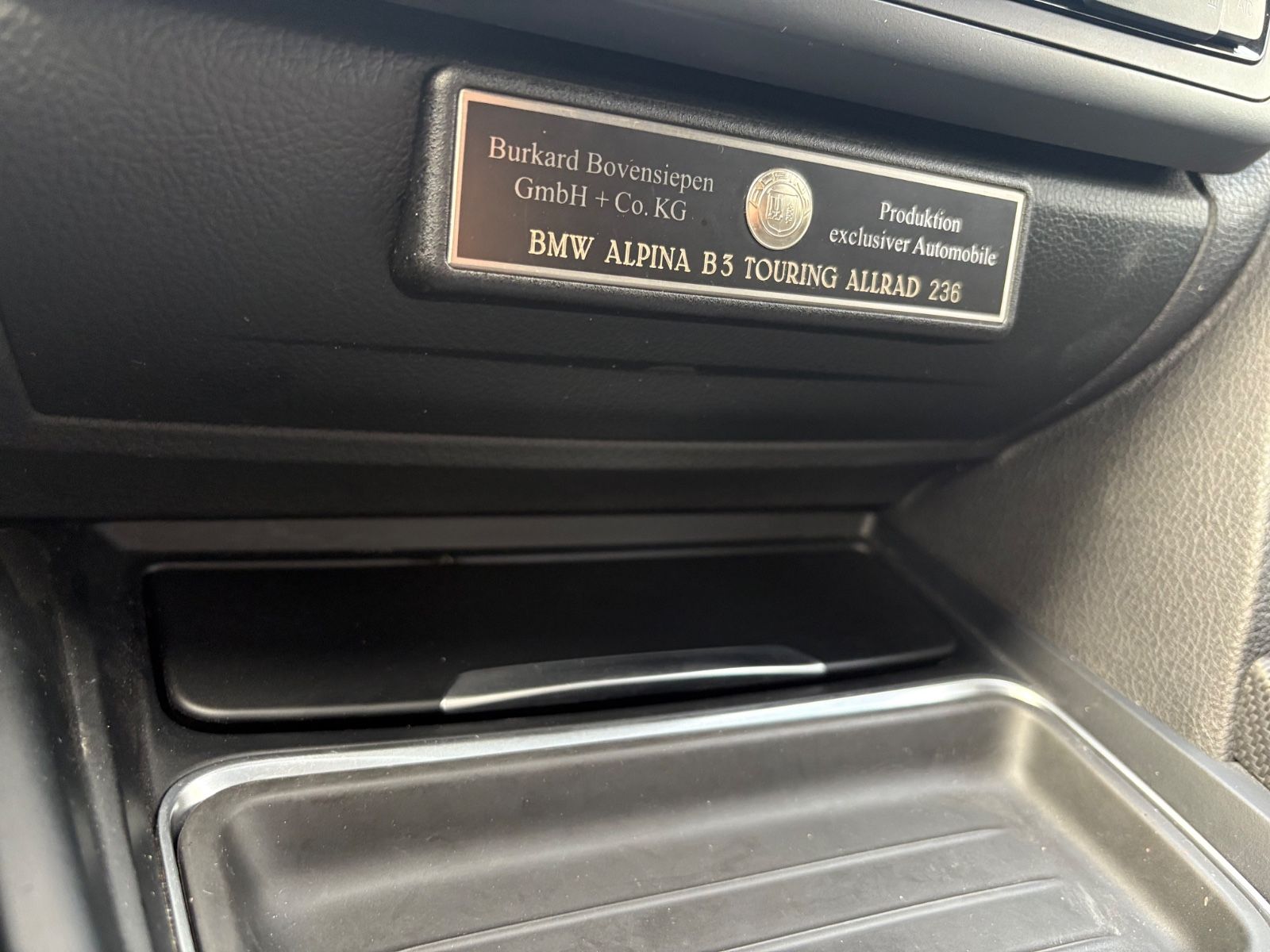 Fahrzeugabbildung ALPINA B3 3.0 BITURBO ALLRAD TOURING*PANO*2.HD*H-UP*LED