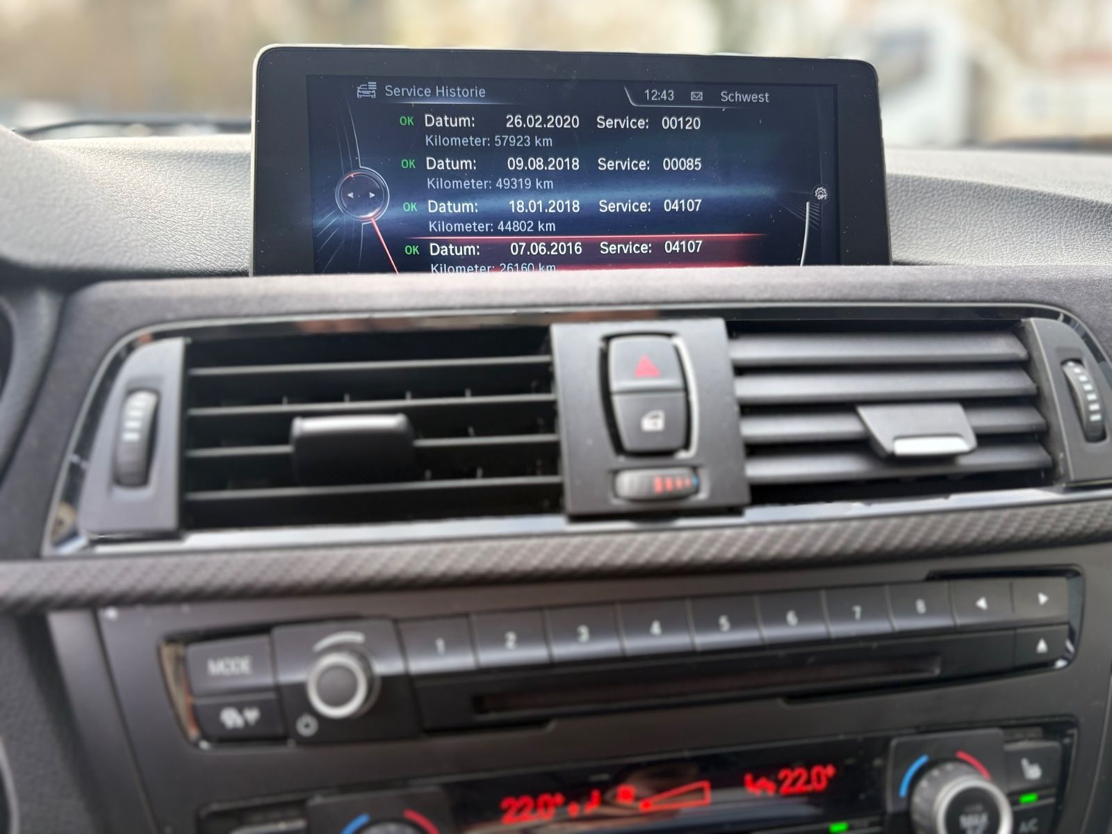 Fahrzeugabbildung ALPINA B3 3.0 BITURBO ALLRAD TOURING*PANO*2.HD*H-UP*LED